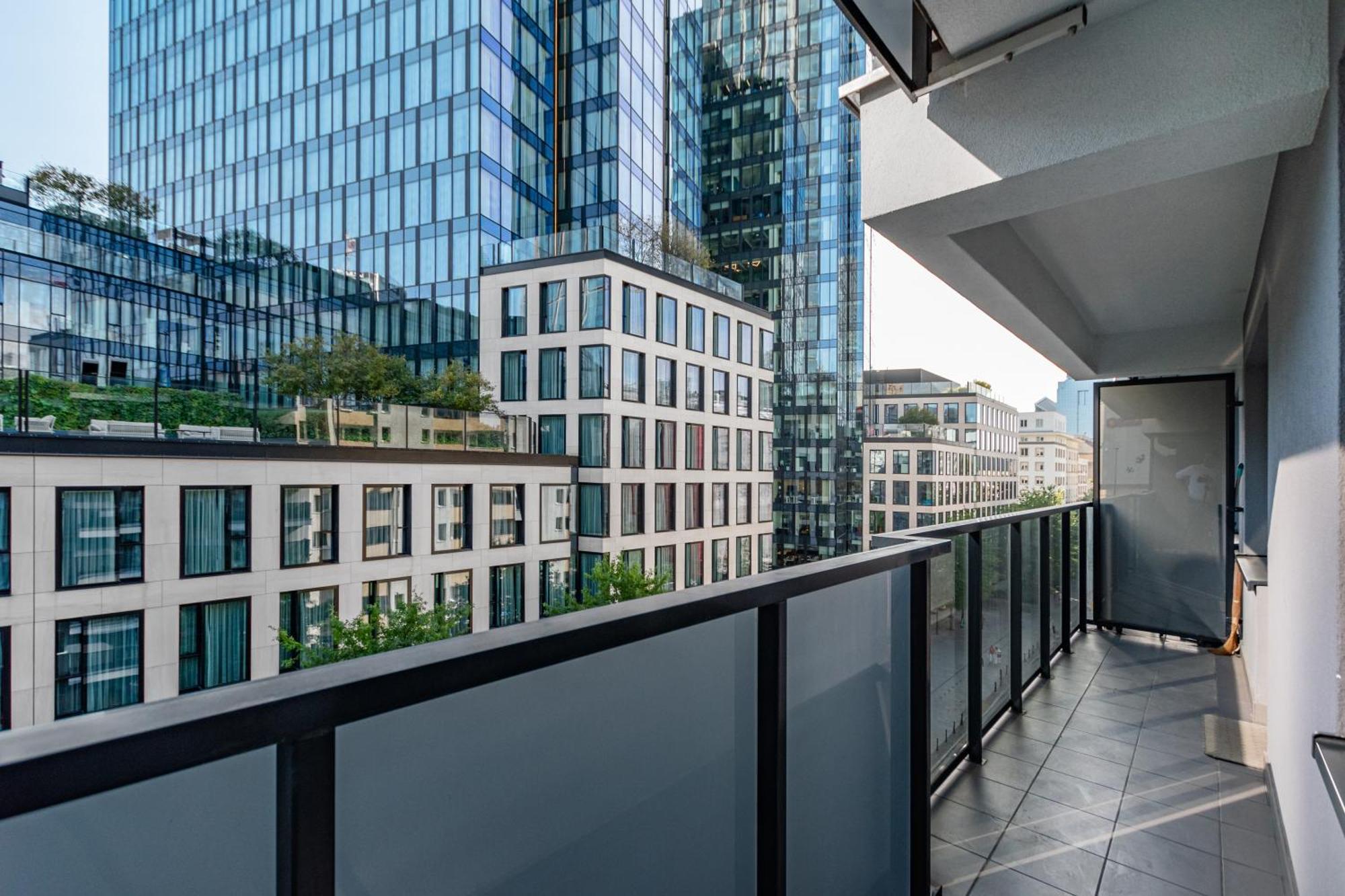 Chmielna 104 -b By Homeprime * Warsaw