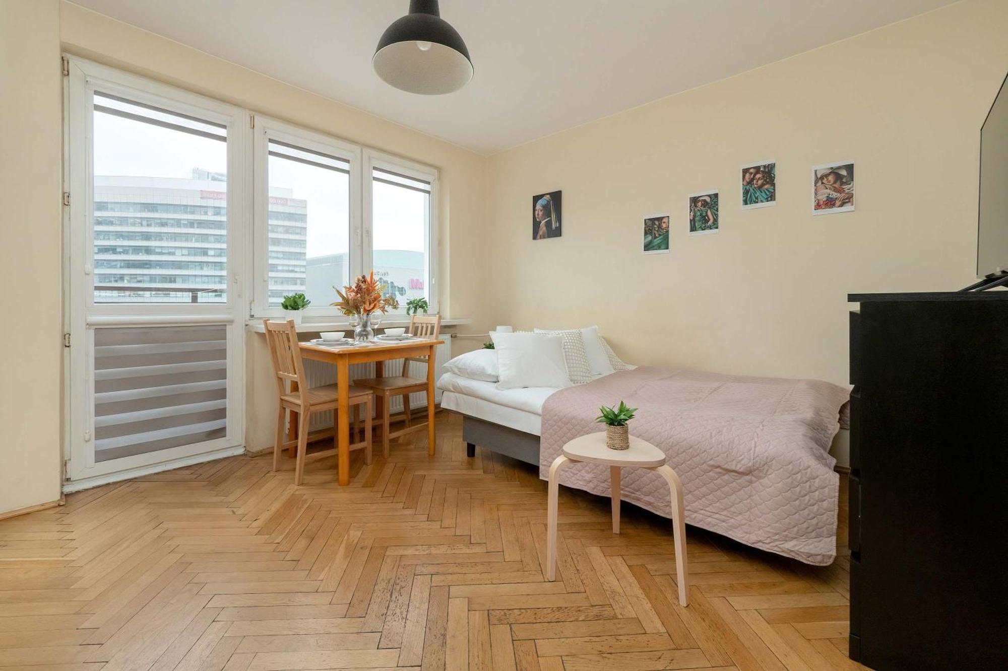 Apartment Przytulne W Centrum Warszawy Z Widokiem Na Miasto, Wanna I Balkonem By Rent Like