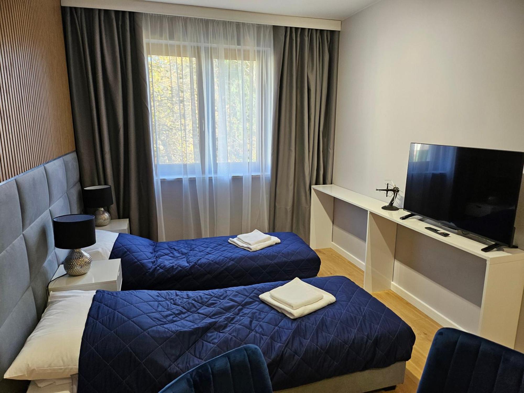 Aparthotel Warszawa *