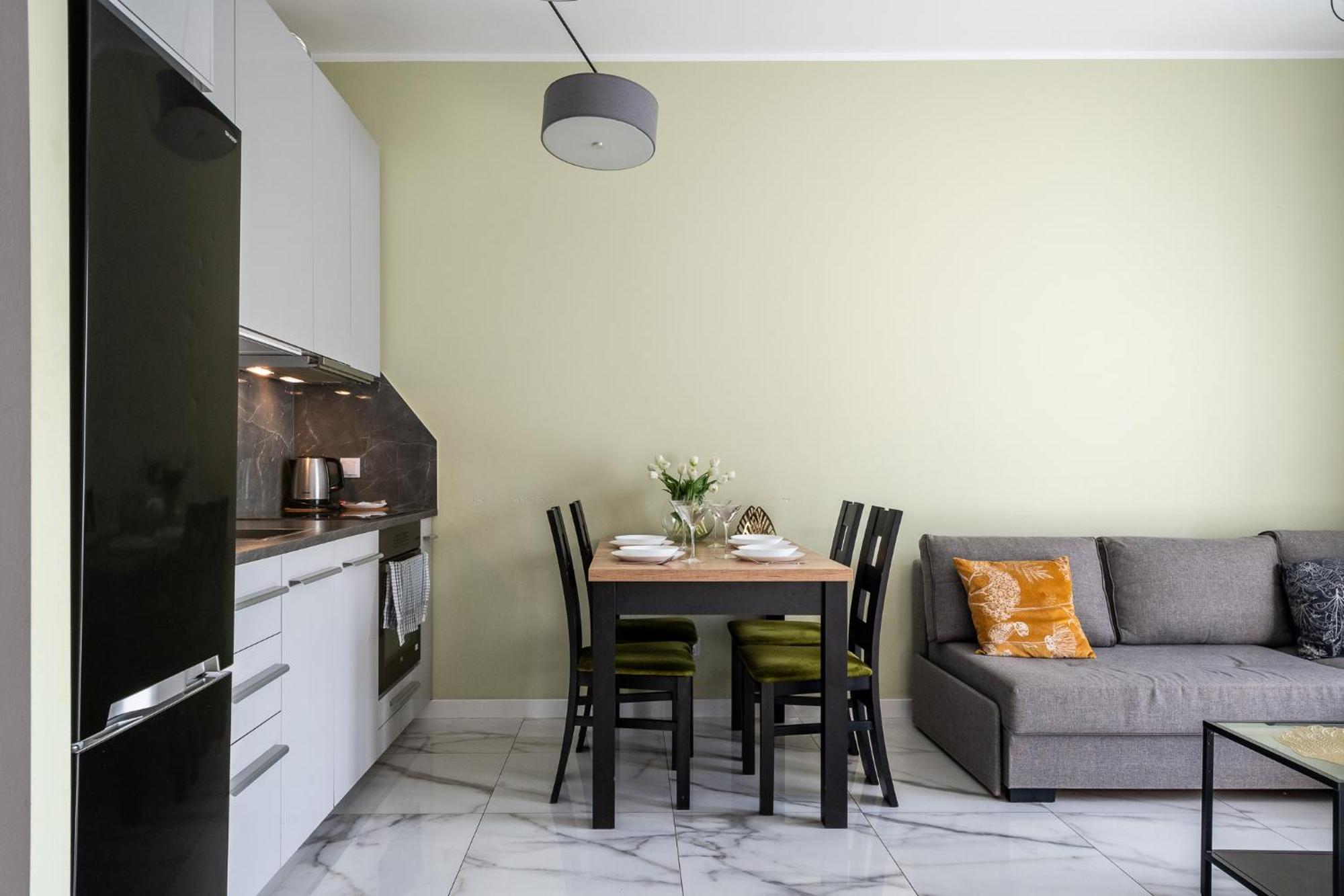 Apartment Prymasa Tysiaclecia 83a Separate Bedroom Free Garage By Perfect 634 Warsaw