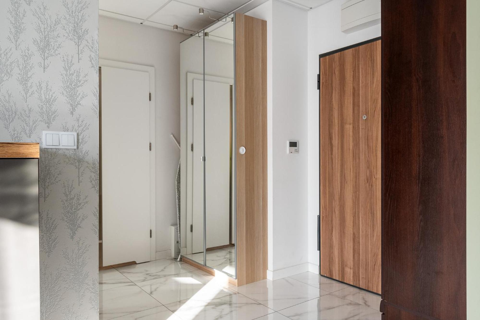 Apartment Prymasa Tysiaclecia 83a Separate Bedroom Free Garage By Perfect 634 *