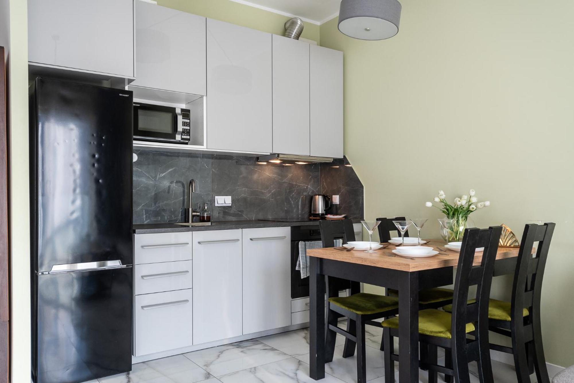 Prymasa Tysiaclecia 83a Separate Bedroom Free Garage By Perfect 634 *