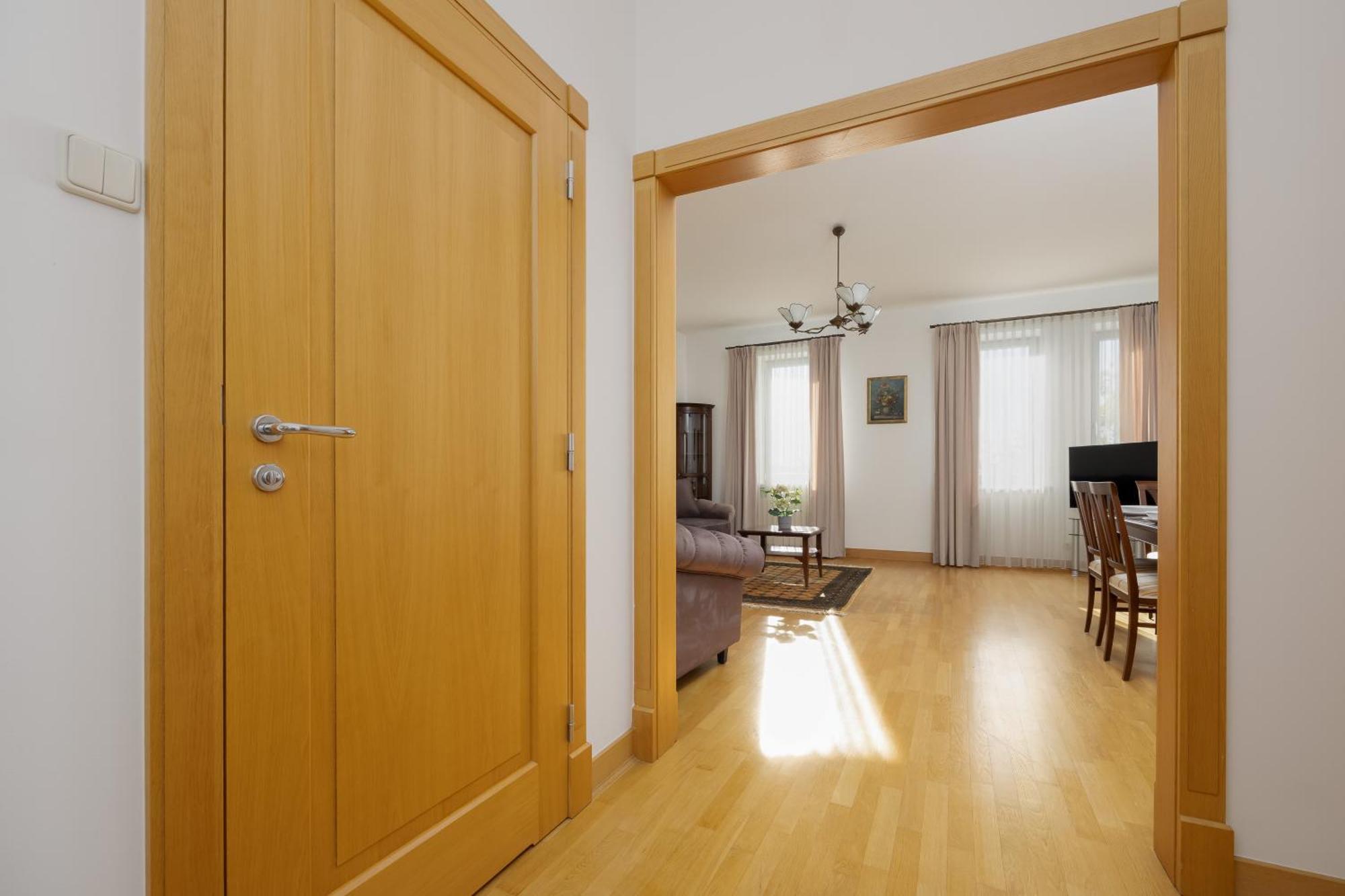 Apartment Family With Parking Mokotow By Renters Warschau