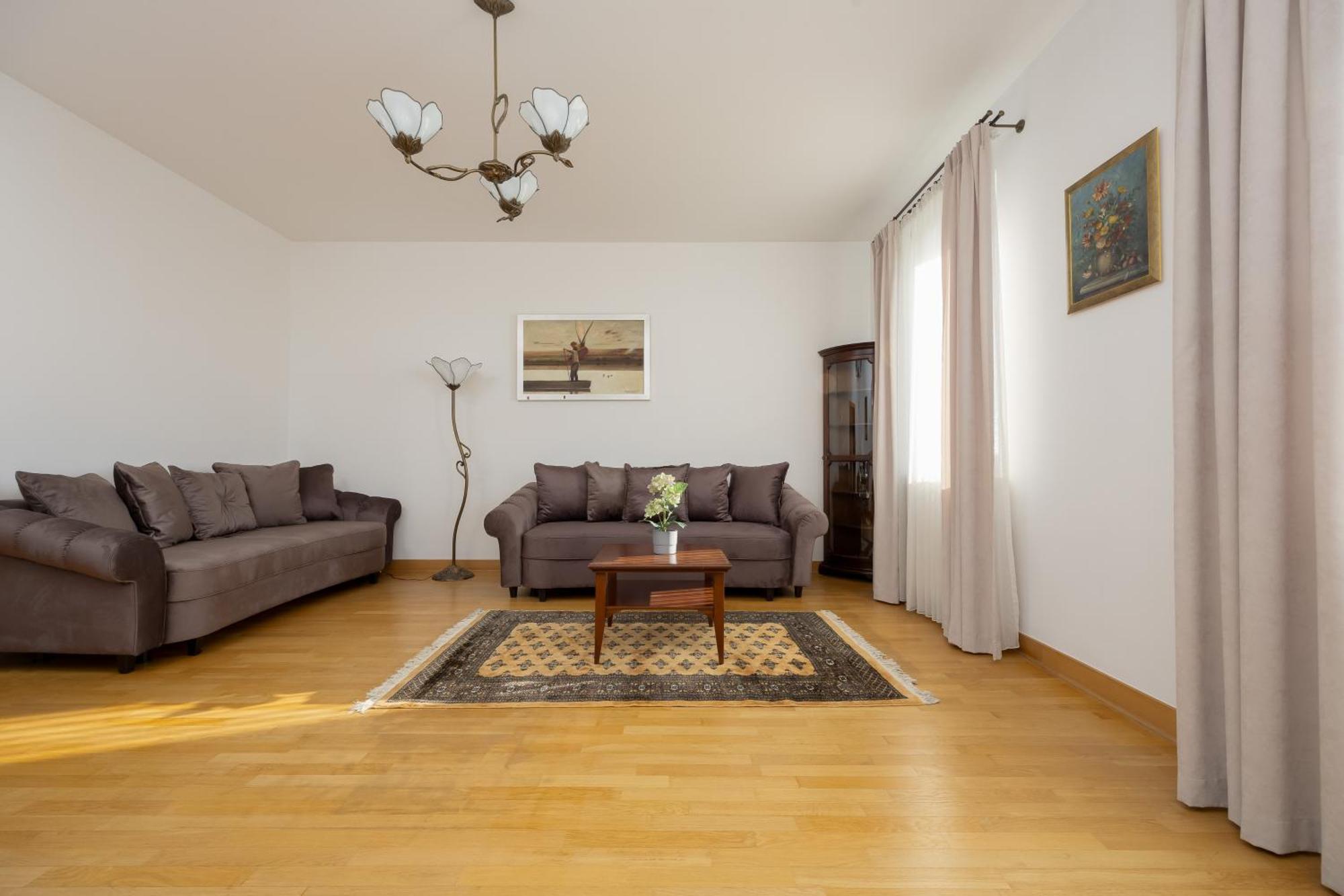 Apartment Family With Parking Mokotow By Renters *