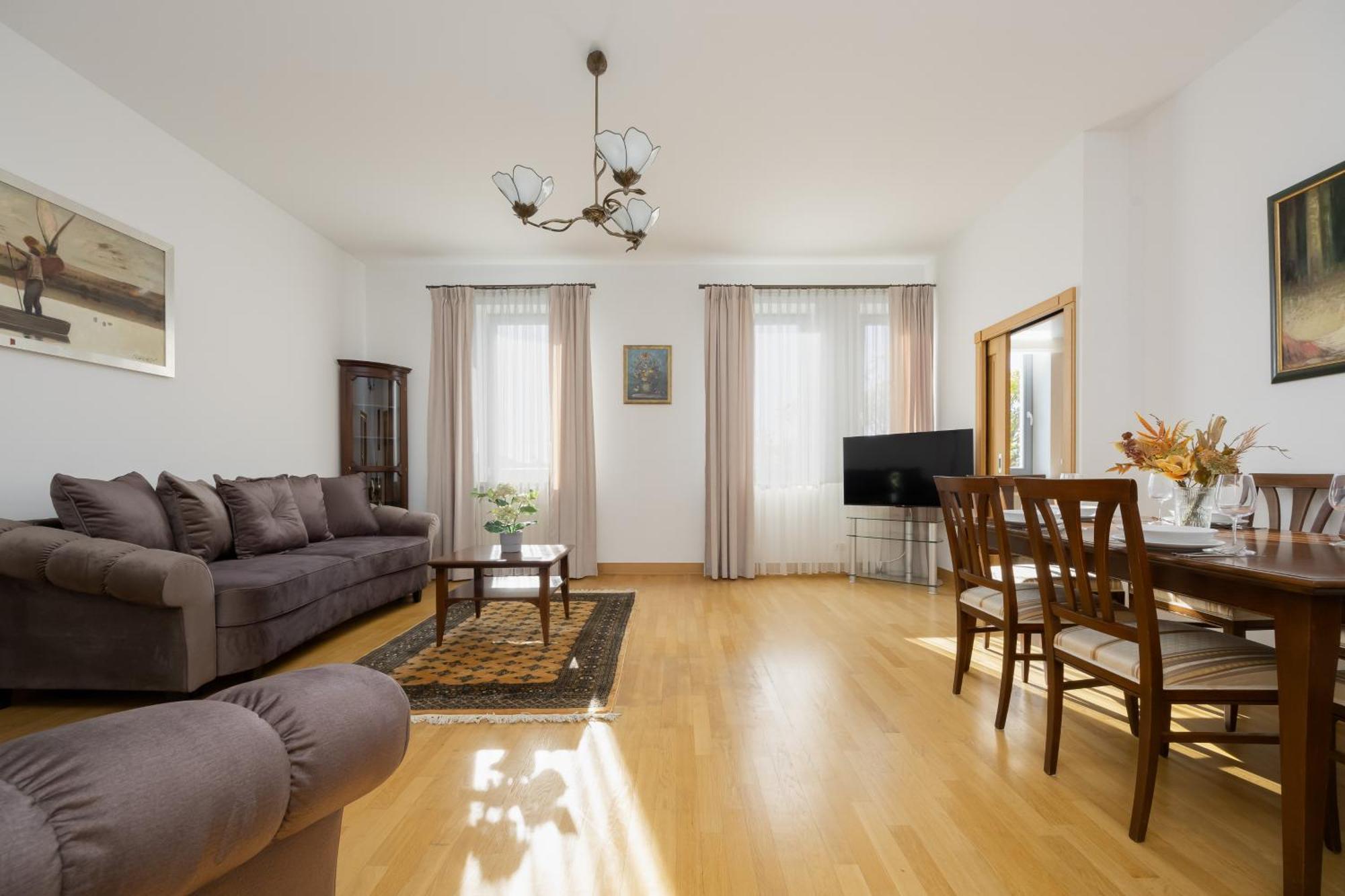 Apartment Family With Parking Mokotow By Renters *