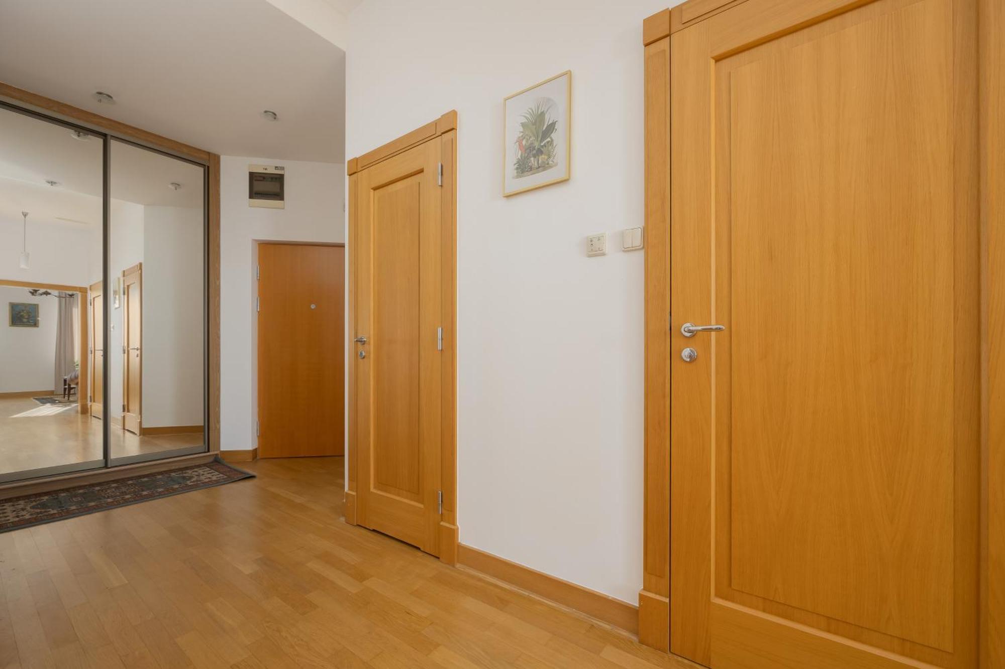 Apartment Family With Parking Mokotow By Renters *