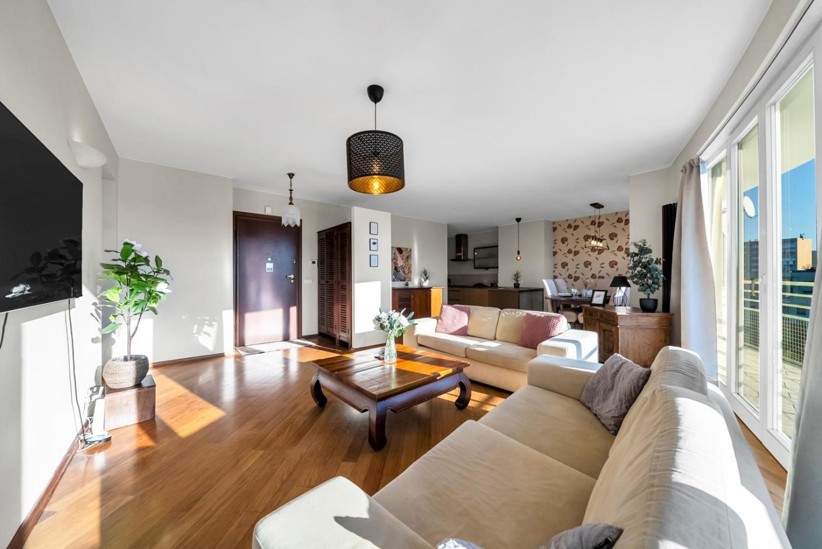 Wilanowska - 123m2, Parking, Balcony&workspace - By Rentujemy Apartamento Varsóvia