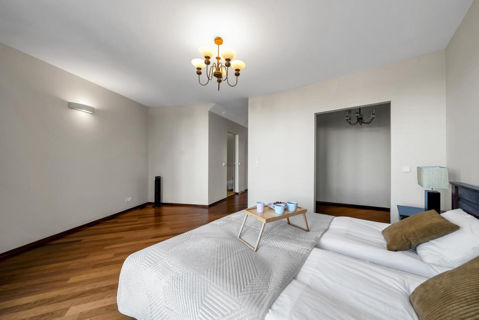 Wilanowska - 123m2, Parking, Balcony&workspace - By Rentujemy *