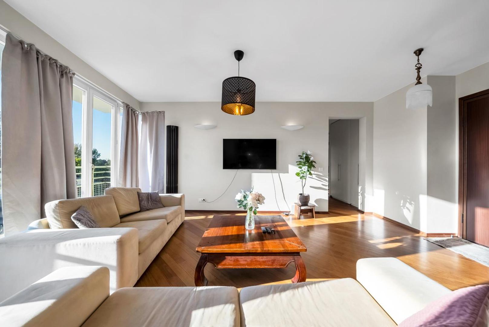 Apartamento Wilanowska - 123m2, Parking, Balcony&workspace - By Rentujemy *