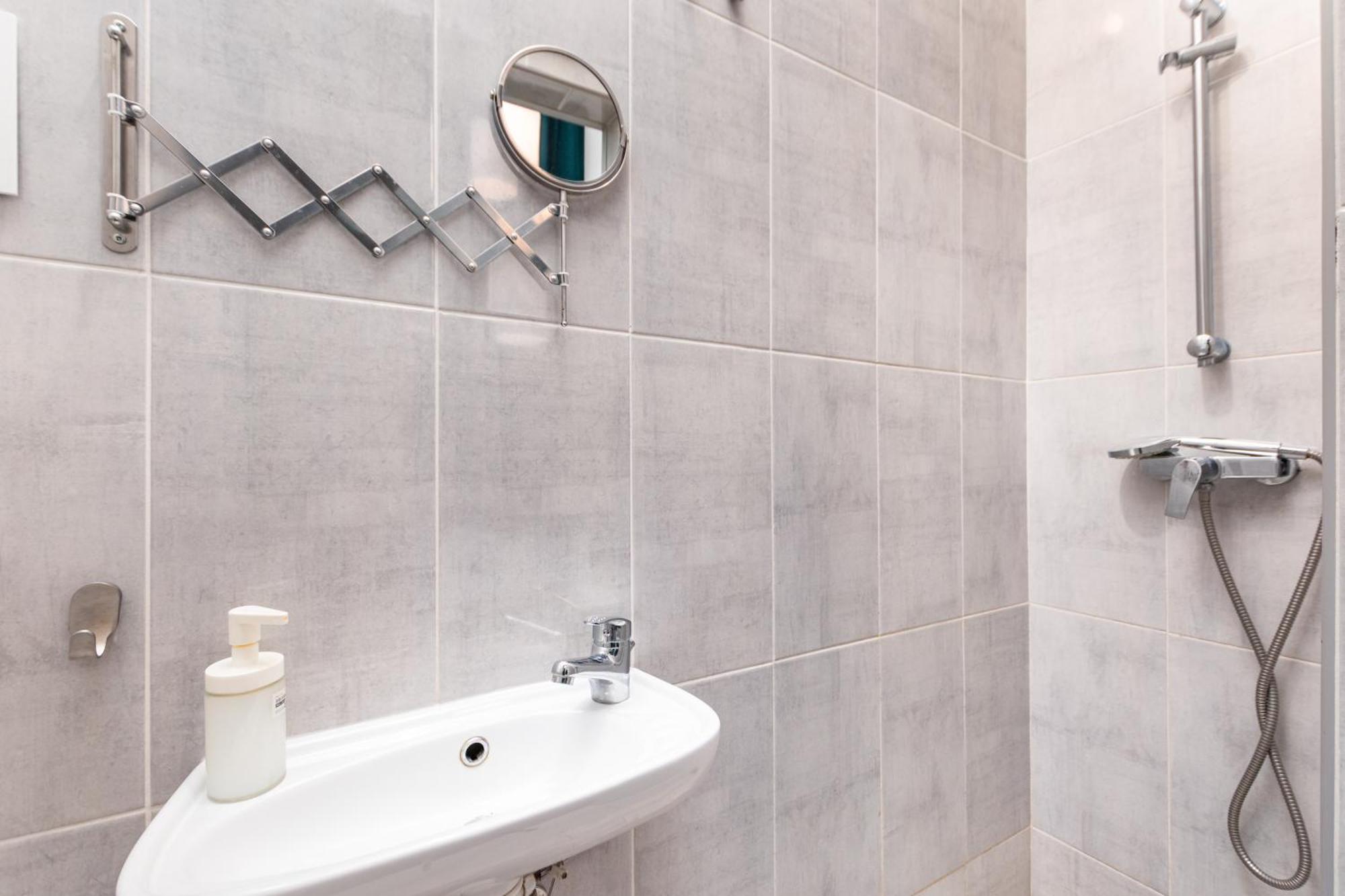 Apartment Chmielna 73c A-b By Homeprime Warsaw