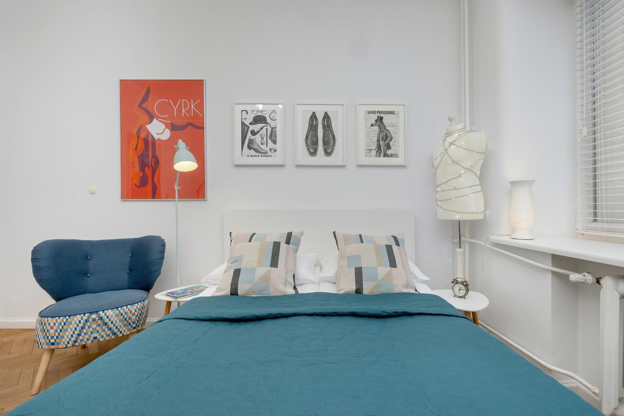 Center Turquoise By Renters *