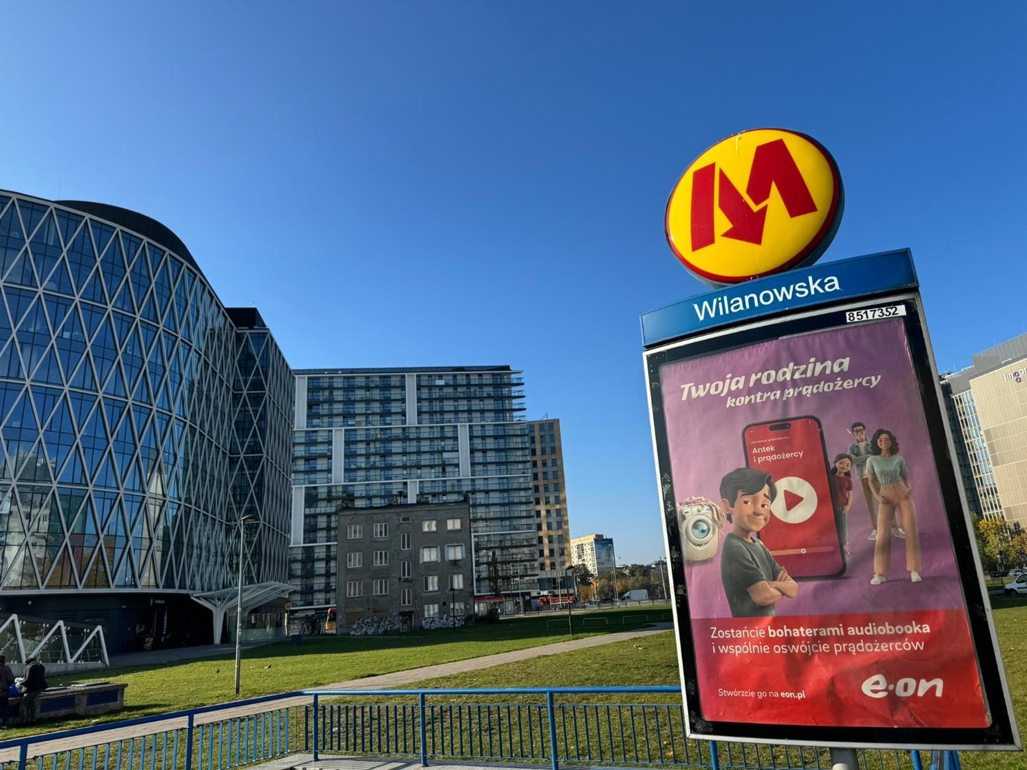 Metro Wilanowska Aparts *