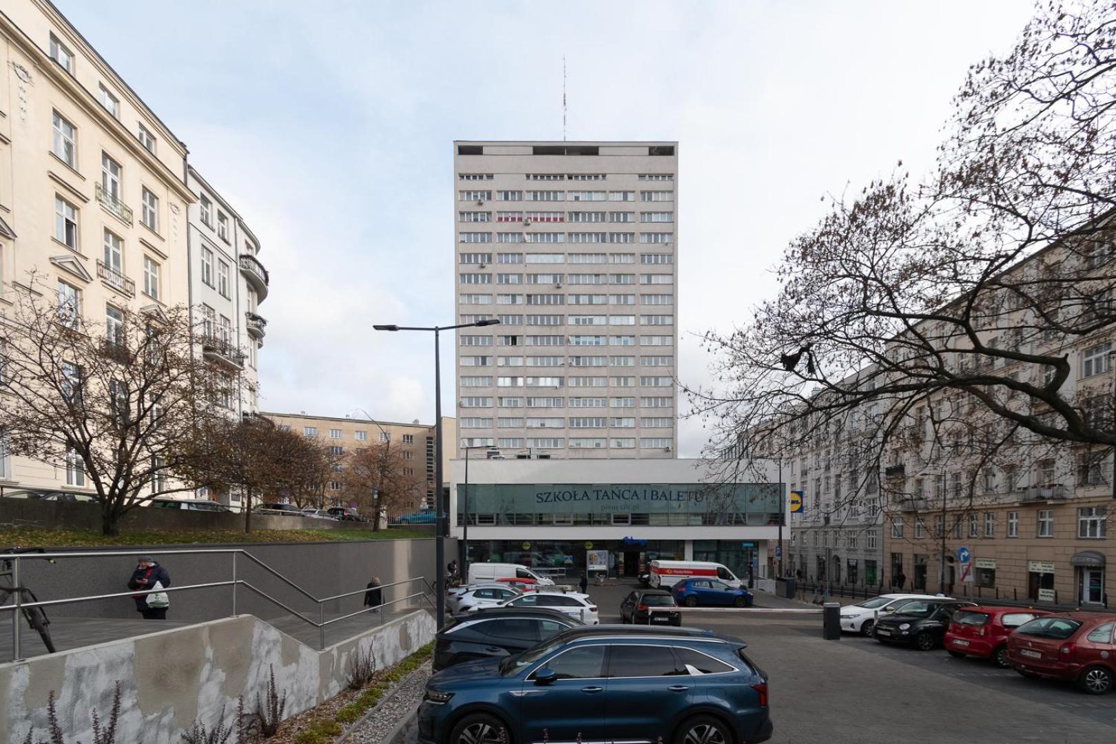 Tamka - Location, Park And Metro Nearby - By Rentujemy Apartment *