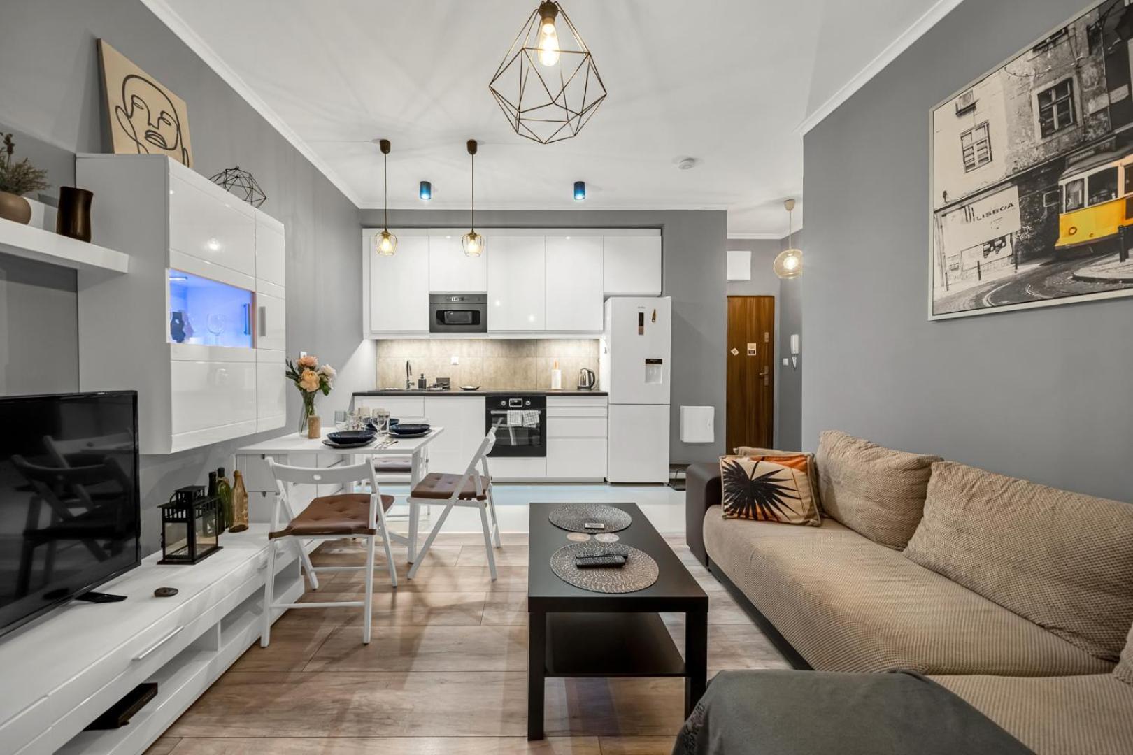 Apartment Wola - 8th Floor, Parking, Balcony - By Rentujemy