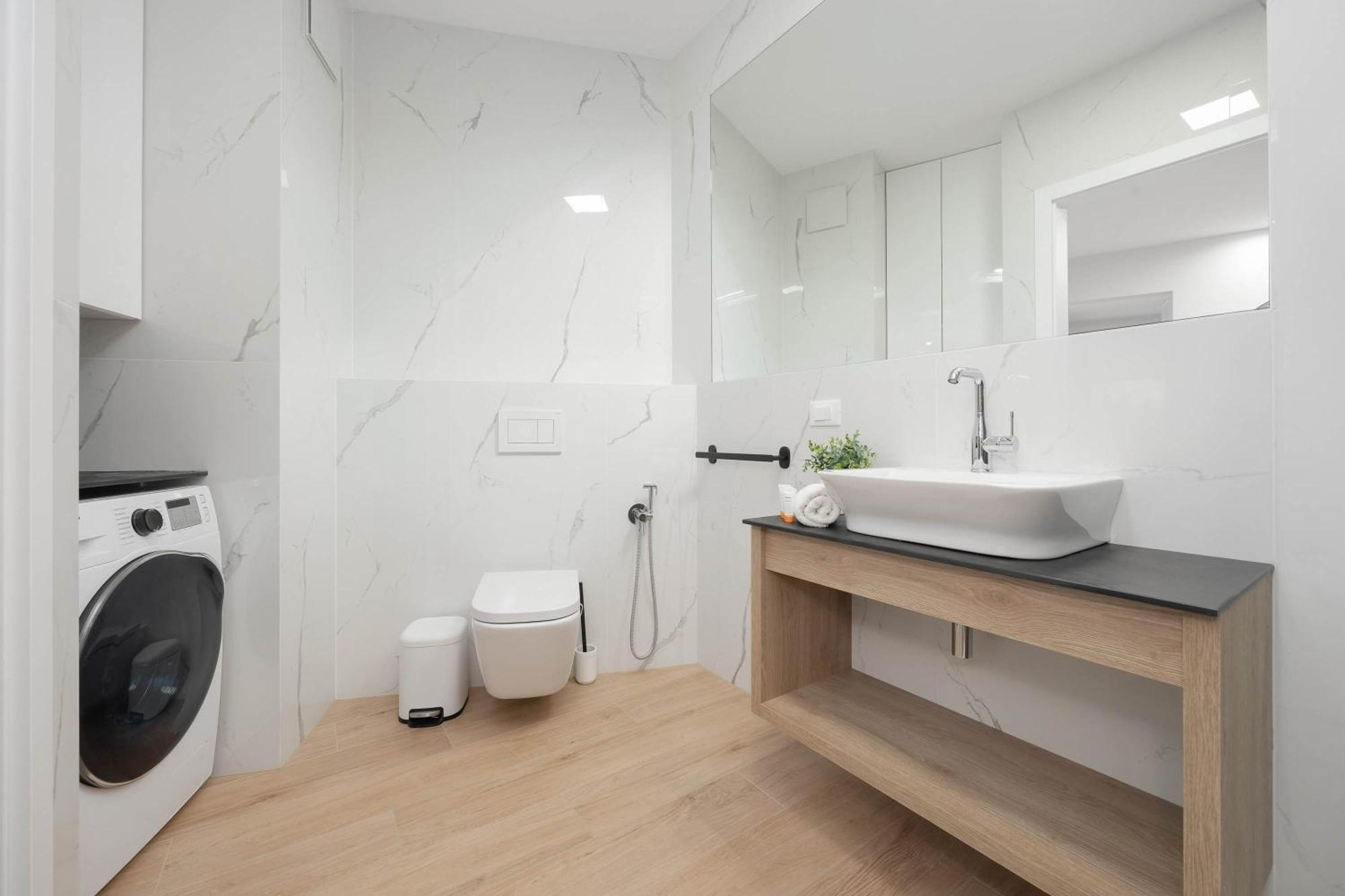 Air Conditioned With Parking And Desk For Remote Work In By Renters