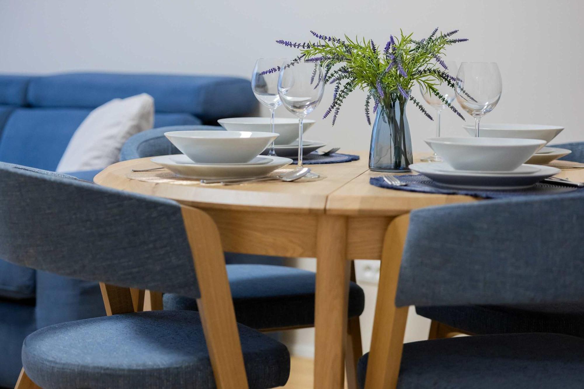 Air Conditioned With Parking And Desk For Remote Work In By Renters Apartment