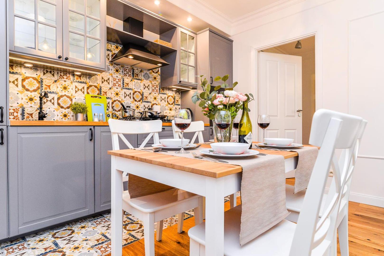 Two Bedroom In With Space For Remote Work By Rent Like Apartament *