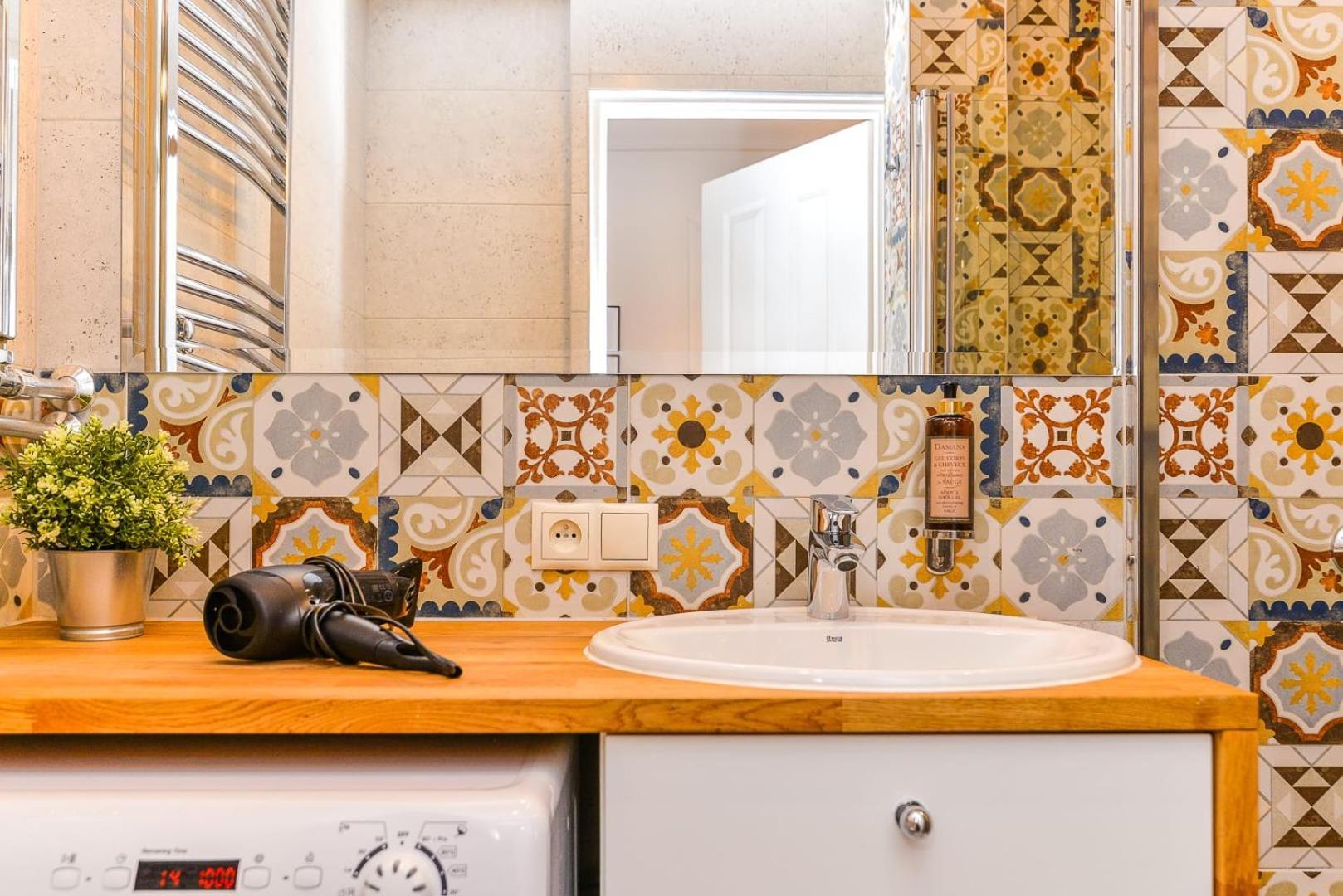 Apartament Two Bedroom In With Space For Remote Work By Rent Like *
