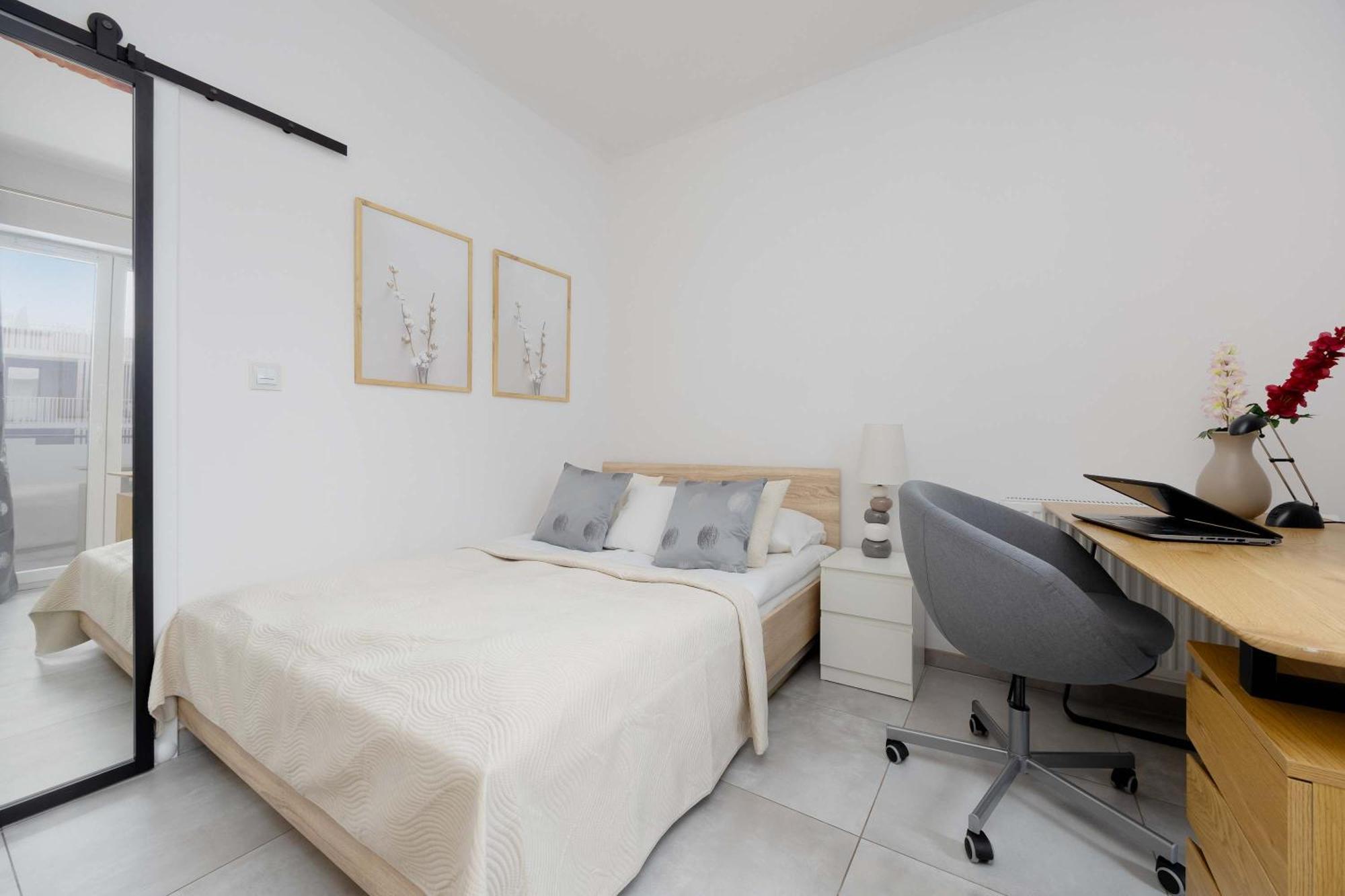 Bright With Parking And Remote Work In Wola By Renters Apartment