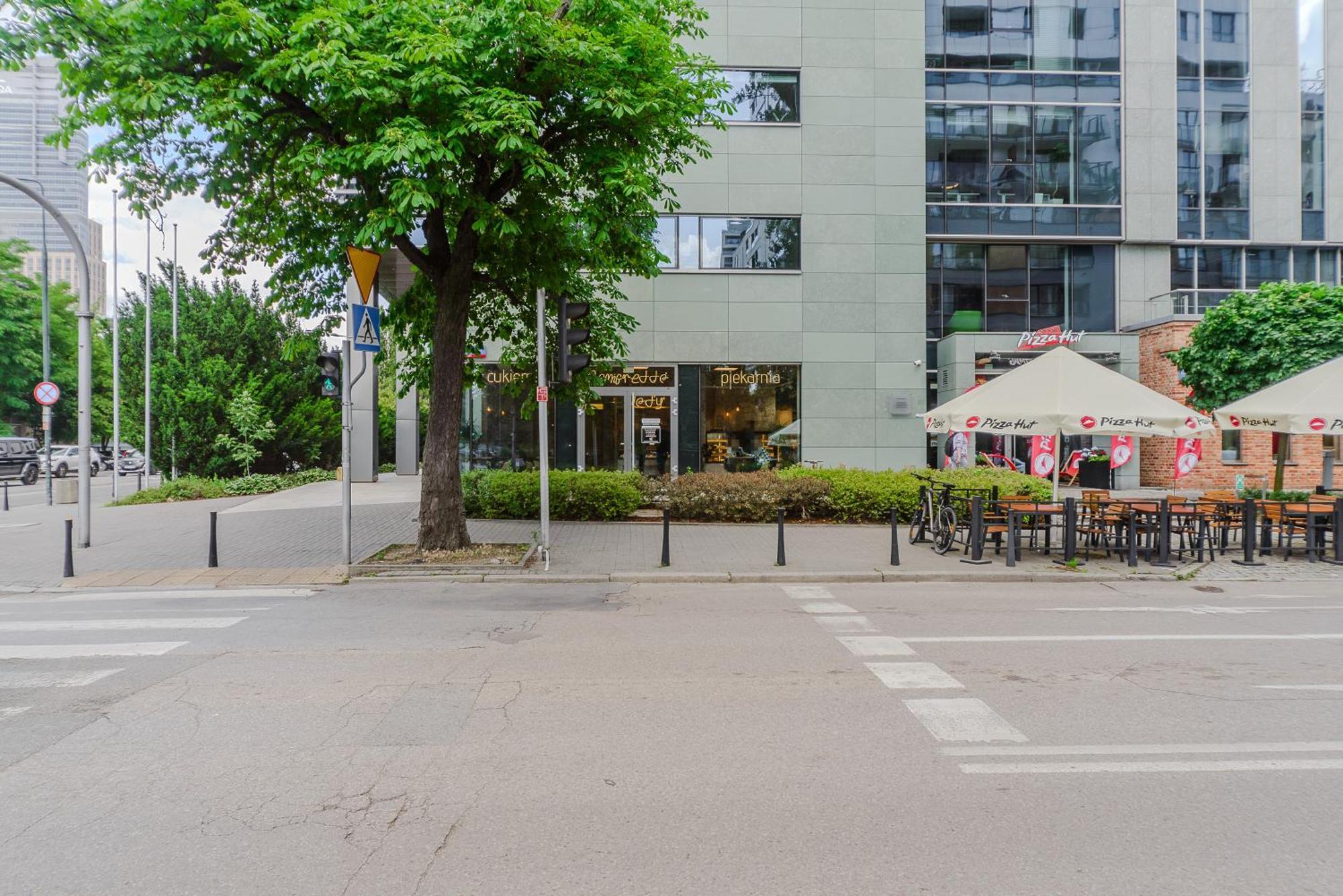 Cozy Family With Parking & Balcony Apartment Warschau