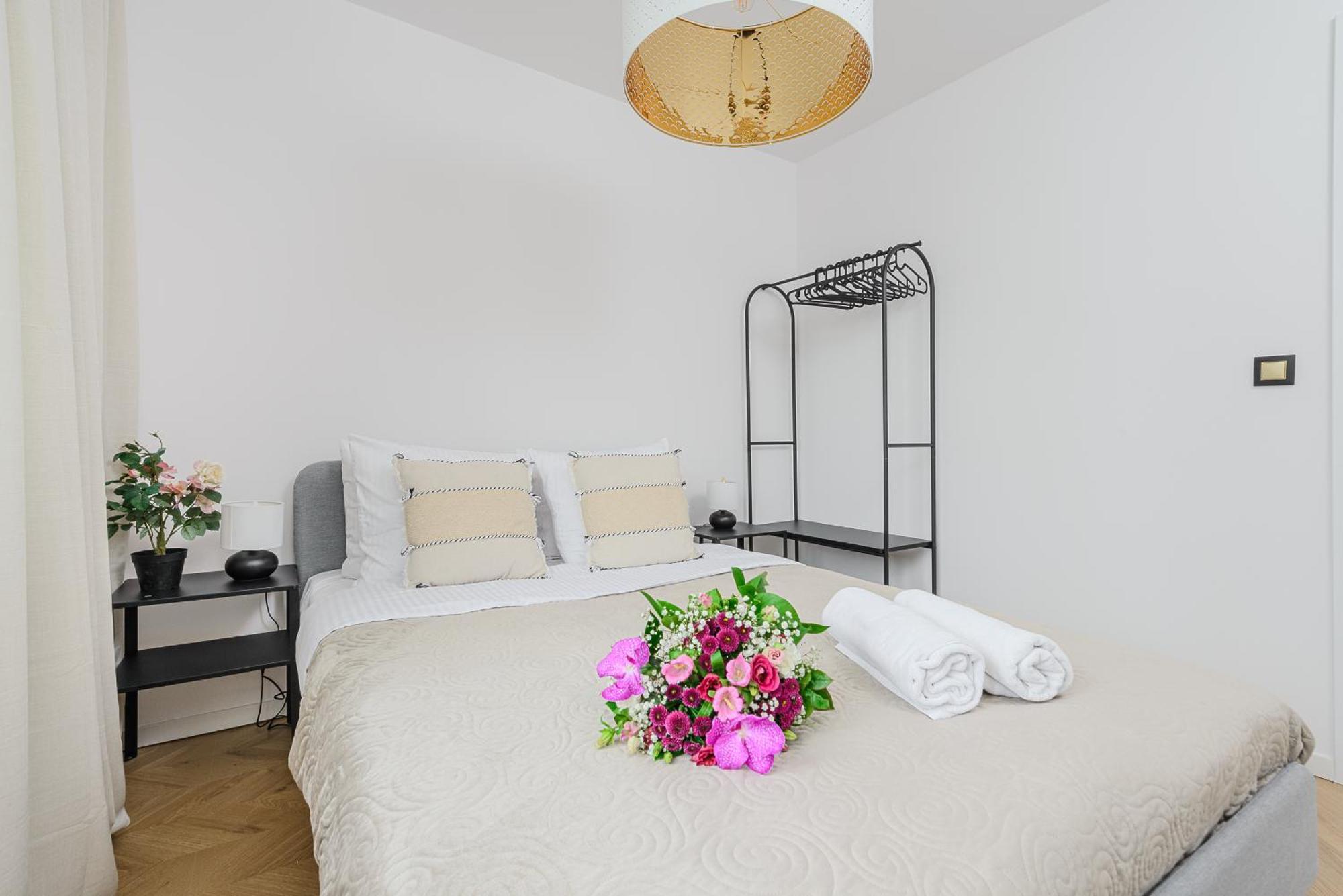 Lumina Spacious In Apartamento