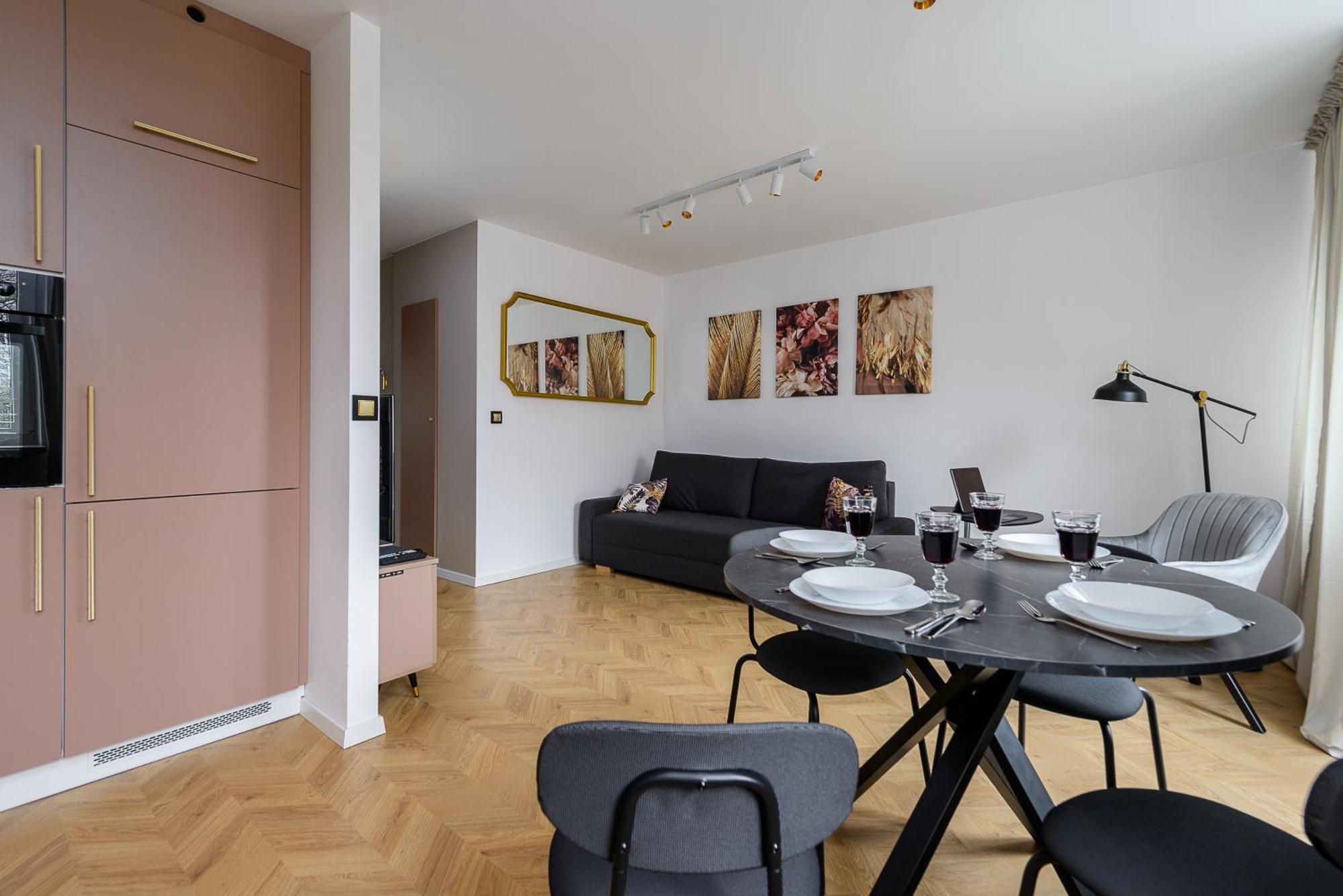 Lumina Spacious In Apartamento