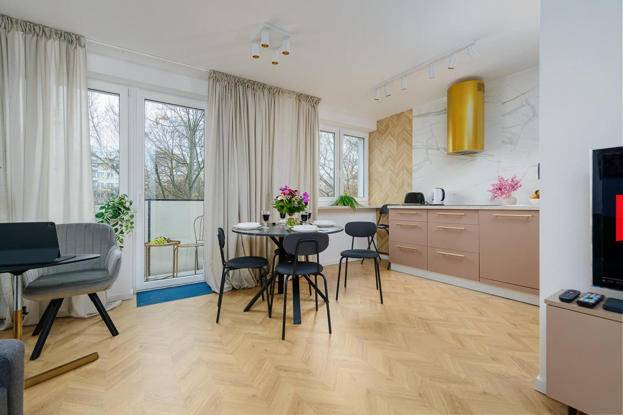 Lumina Spacious In Varsóvia
