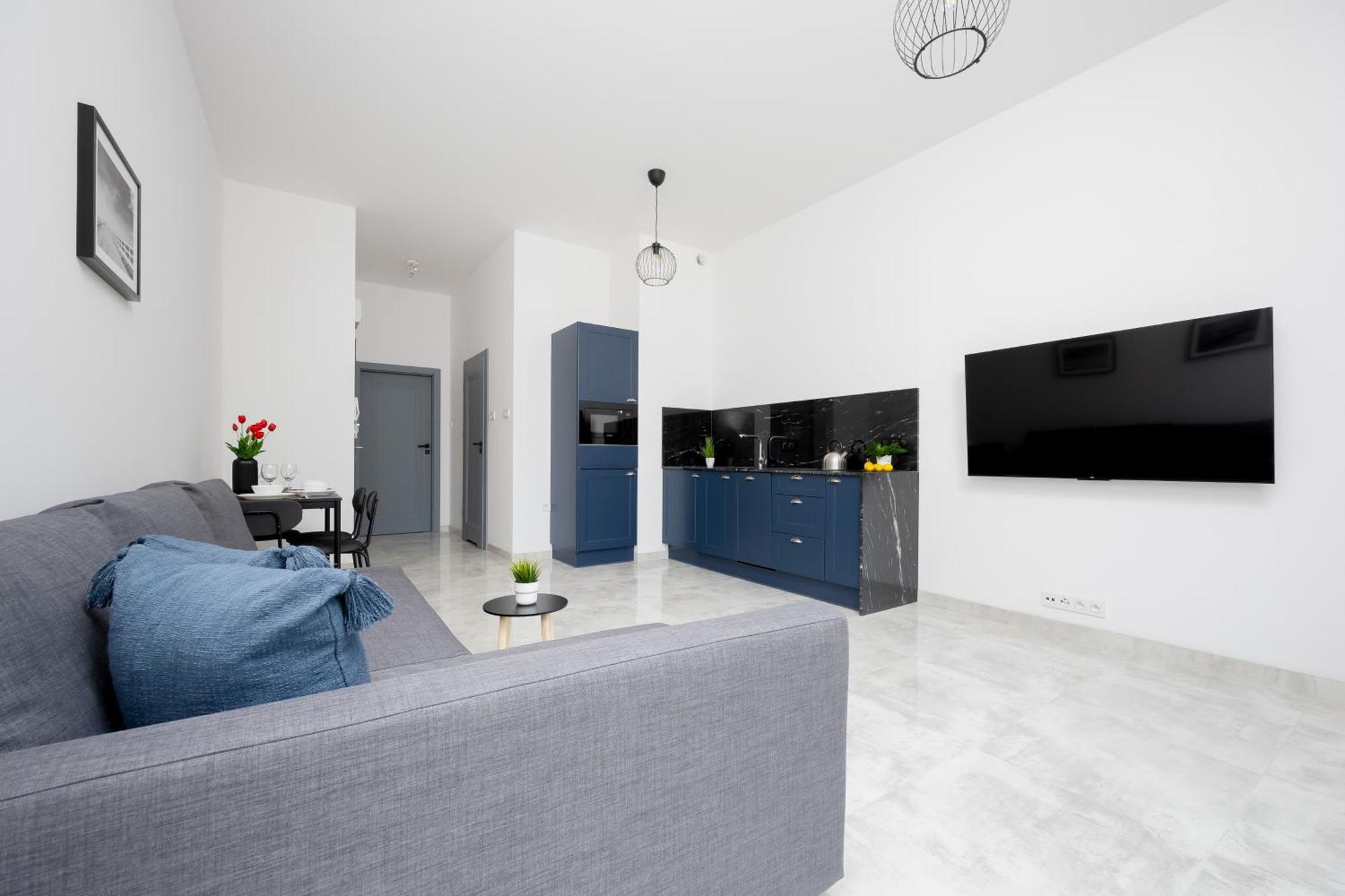Apartment Wyjatkowy Z Uroczym Ogrodkiem Oraz Parkingiem By Renters Warsaw
