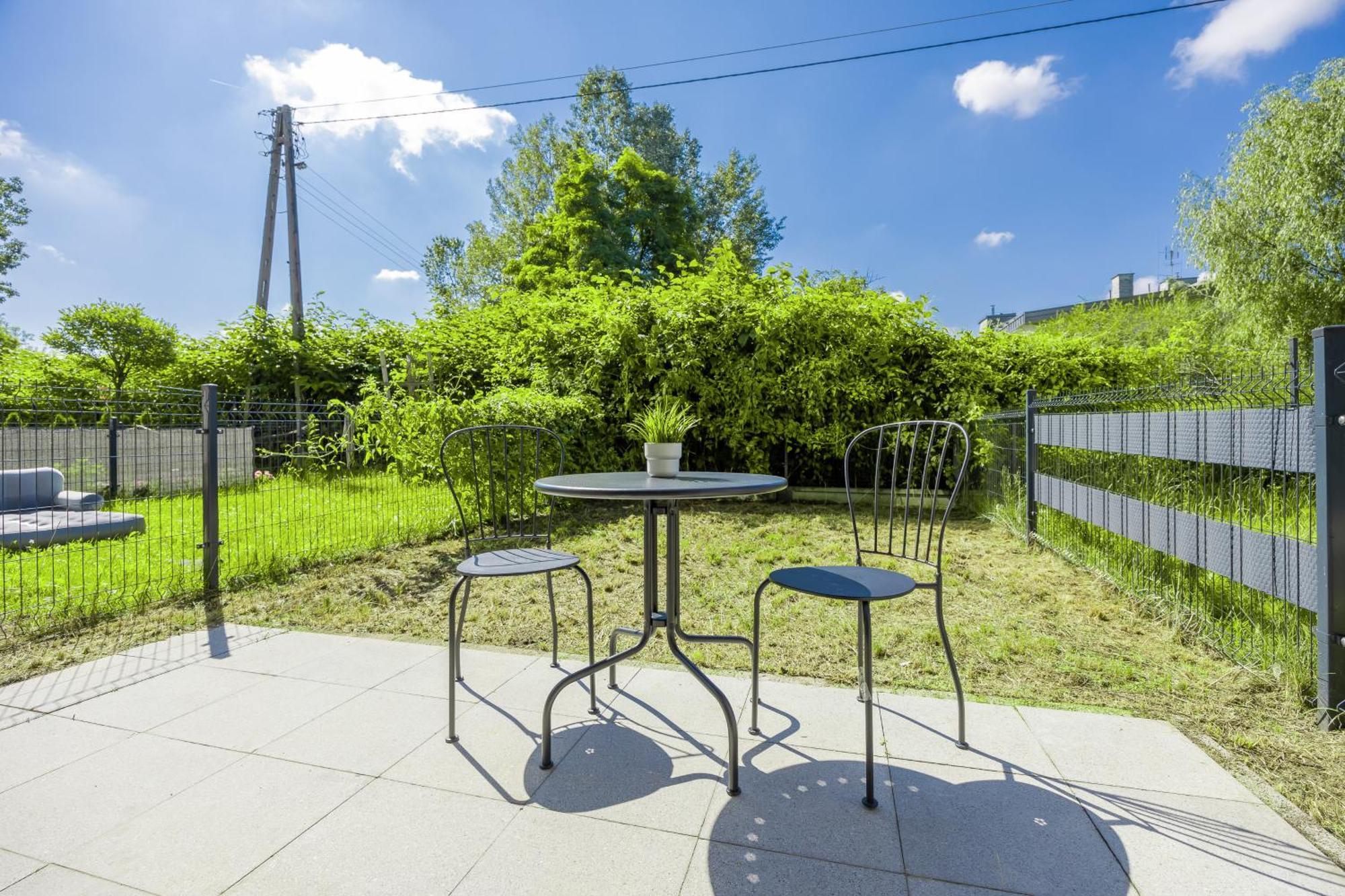 Wyjatkowy Z Uroczym Ogrodkiem Oraz Parkingiem By Renters Apartment *