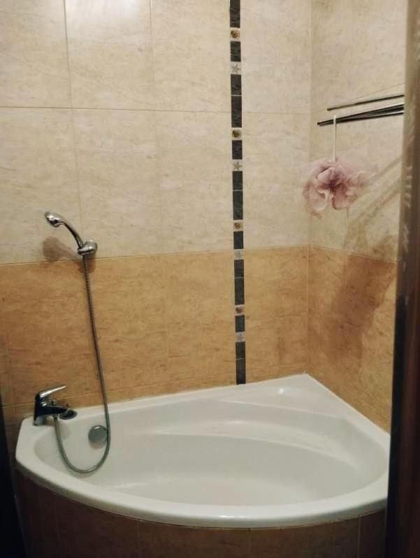Na Ulicy Bora Komarowskiego 35