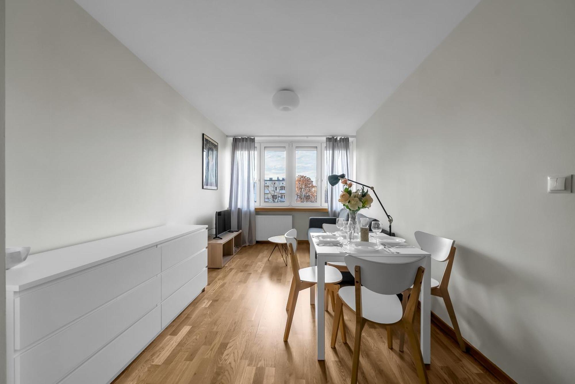 Kozmiana - Workspace, Bus&park Nearby - By Rentujemy Apartment Warsaw