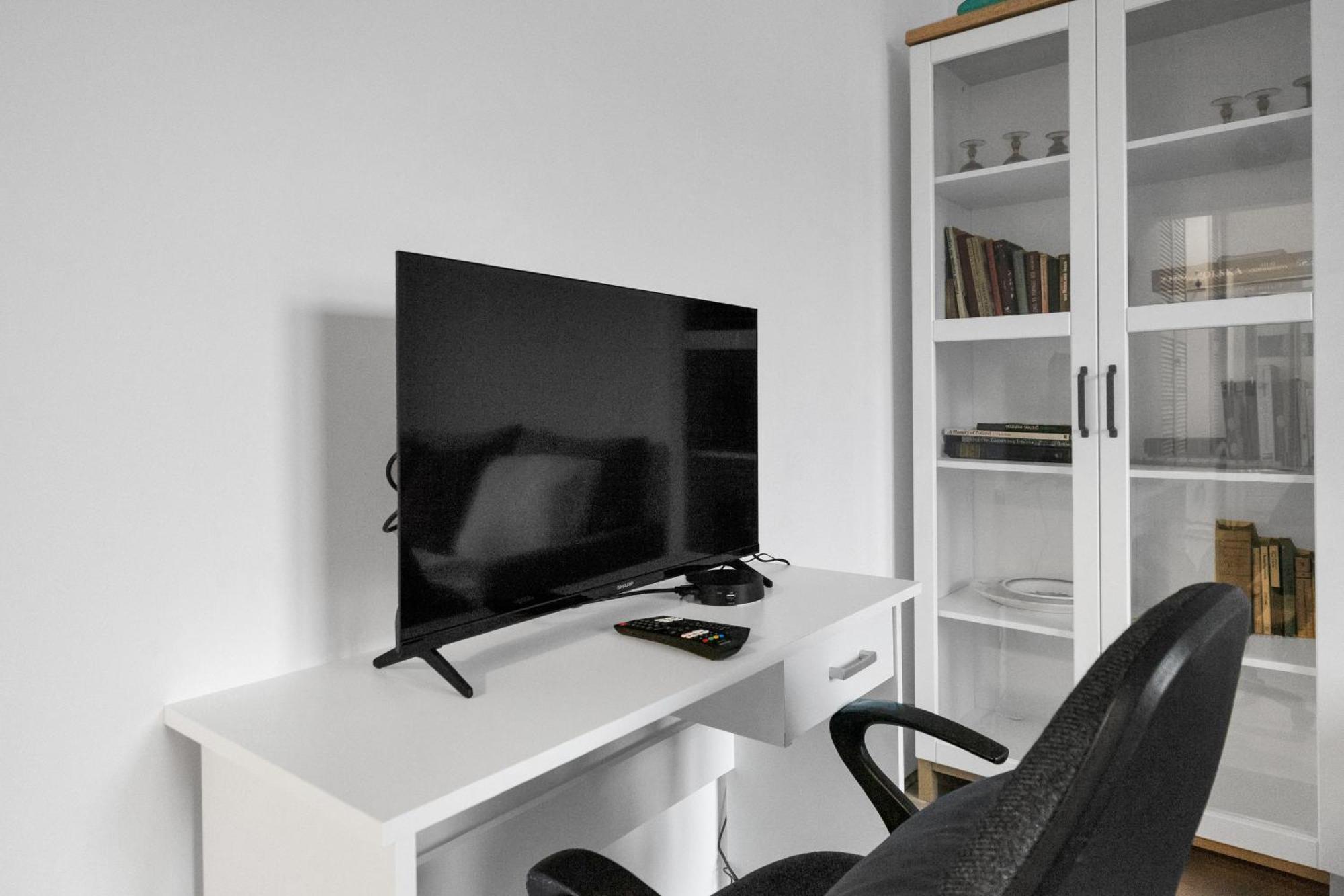 Apartment Downtown - Location, Metro Nearby - By Rentujemy