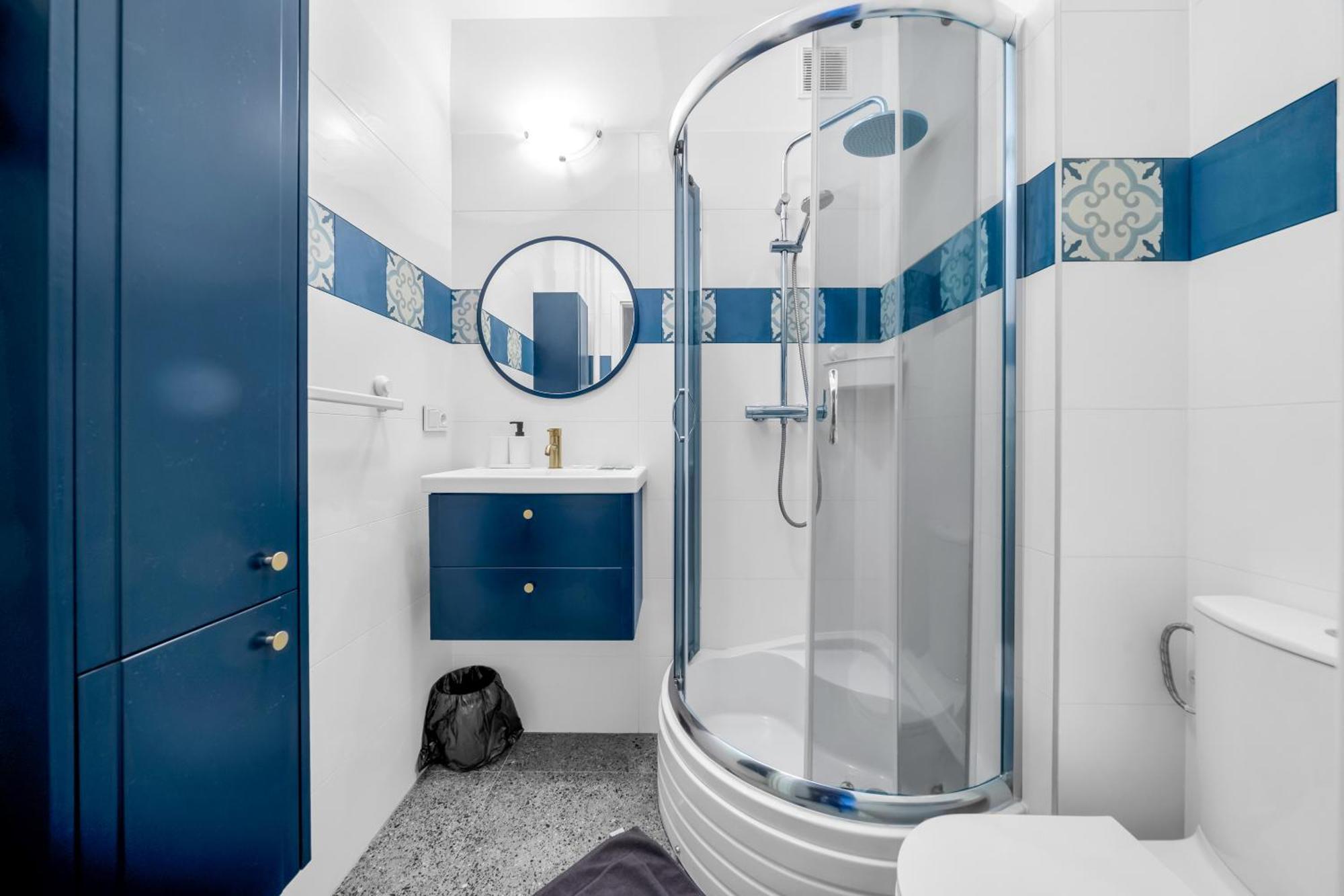 Apartment Downtown - Location, Metro Nearby - By Rentujemy