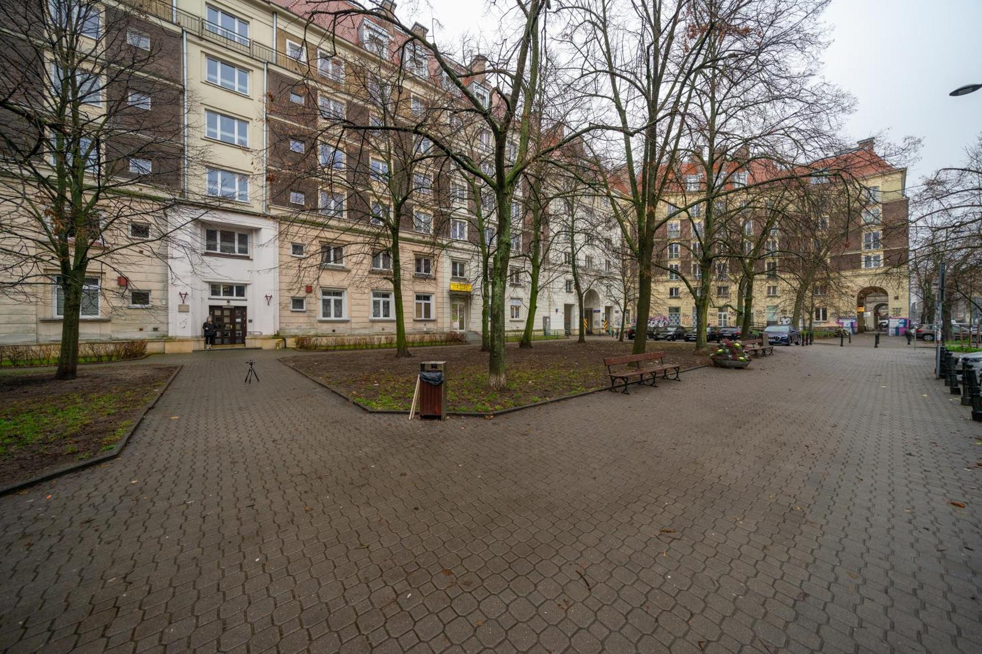 Apartment Downtown - Location, Metro Nearby - By Rentujemy Warsaw