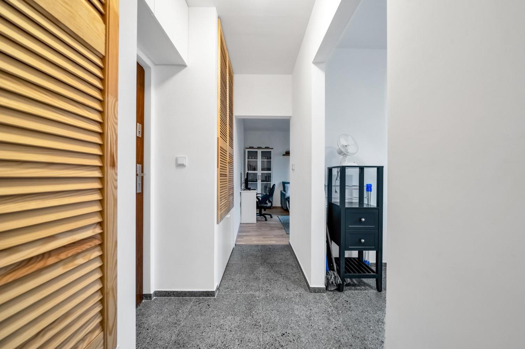 Downtown - Location, Metro Nearby - By Rentujemy * Warsaw