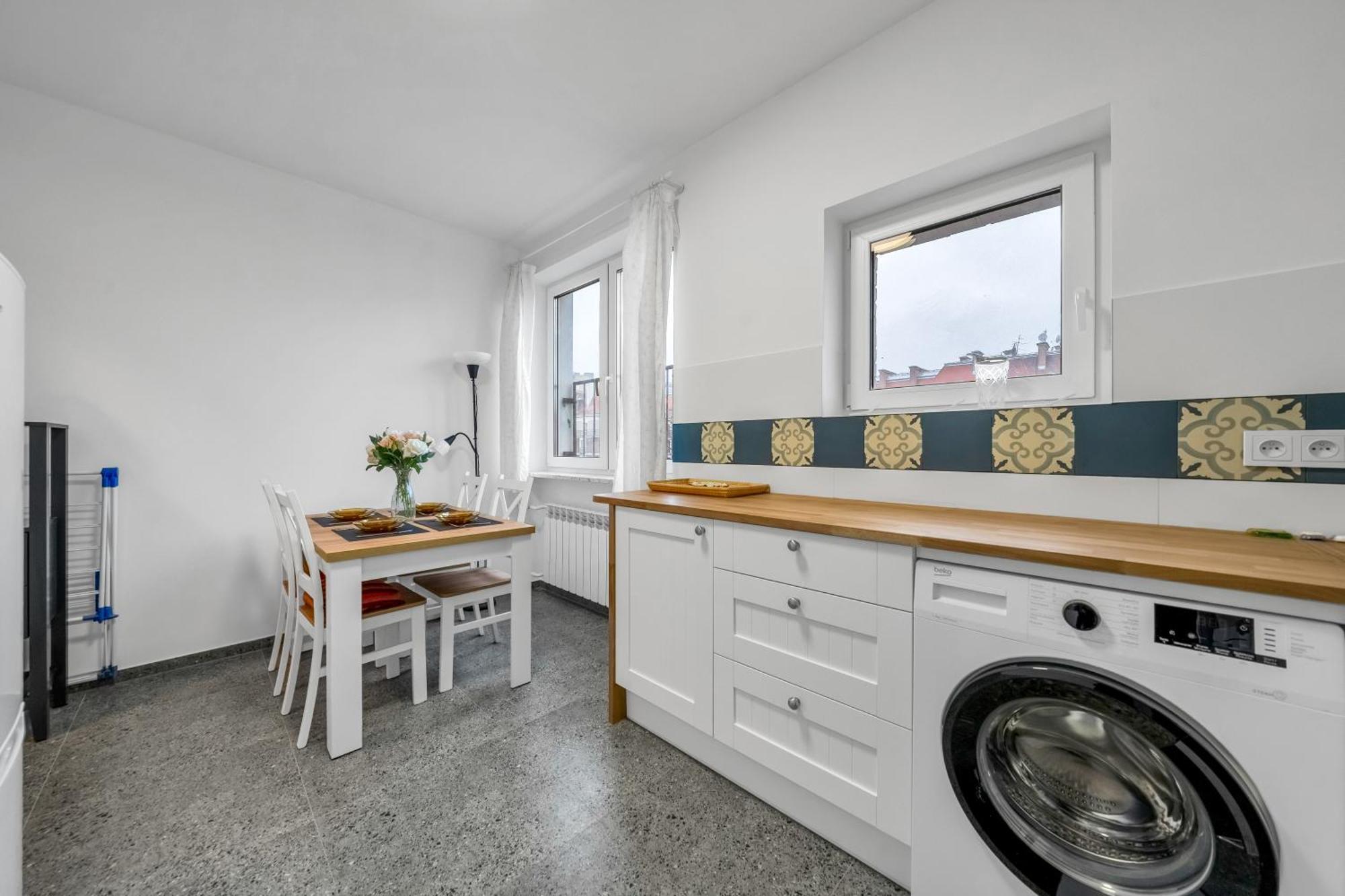 Apartment Downtown - Location, Metro Nearby - By Rentujemy *