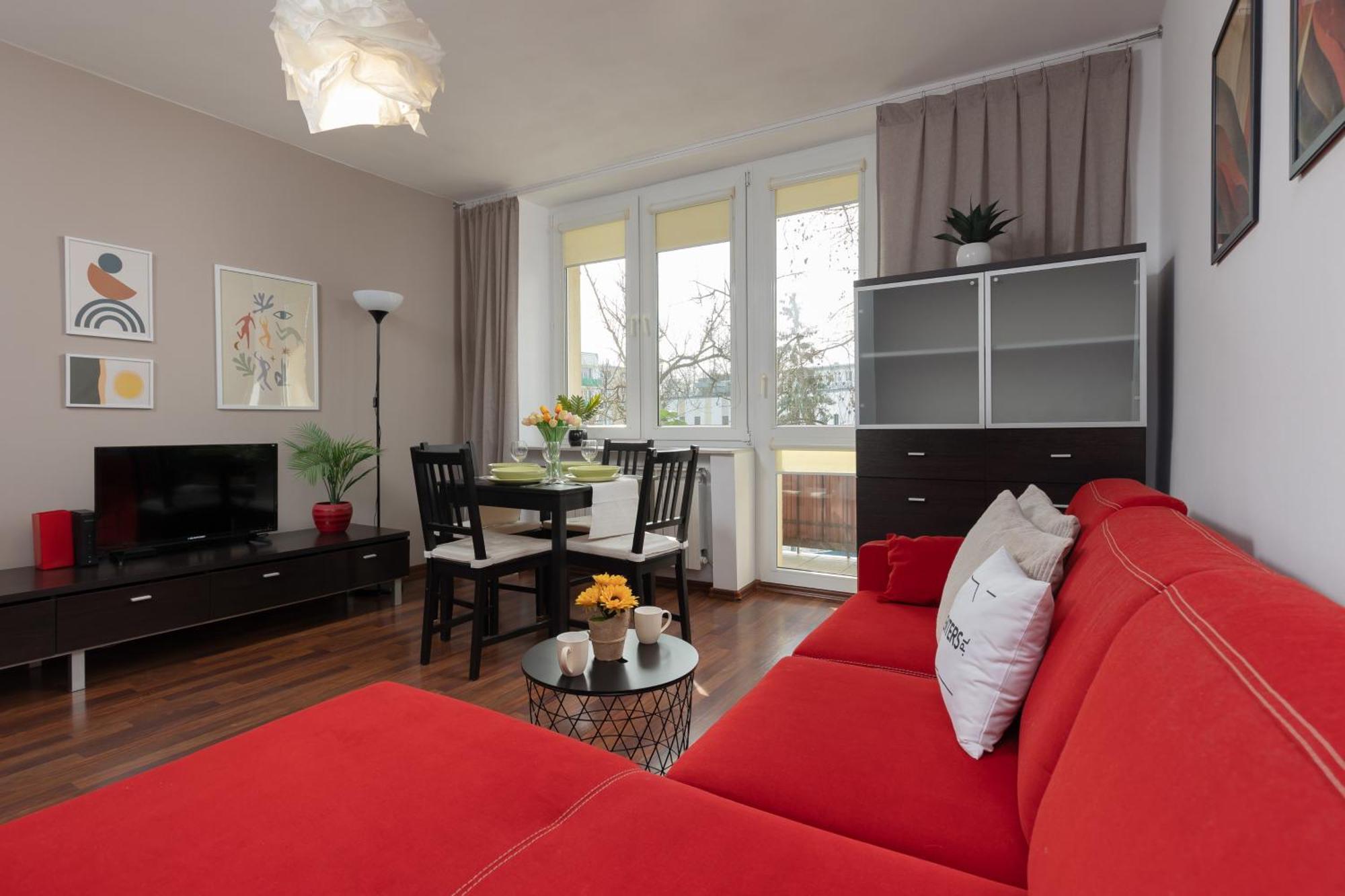 Spacious Astronaut's Wlochy By Renters Warschau