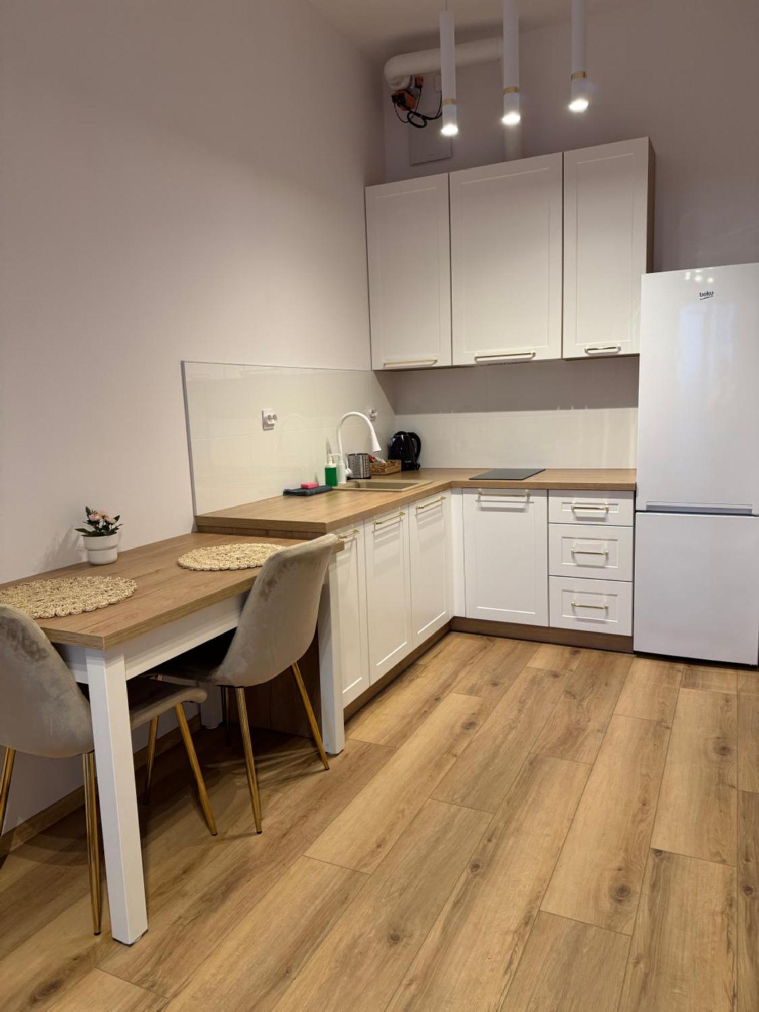 Rk Wiktoryn Apartment *