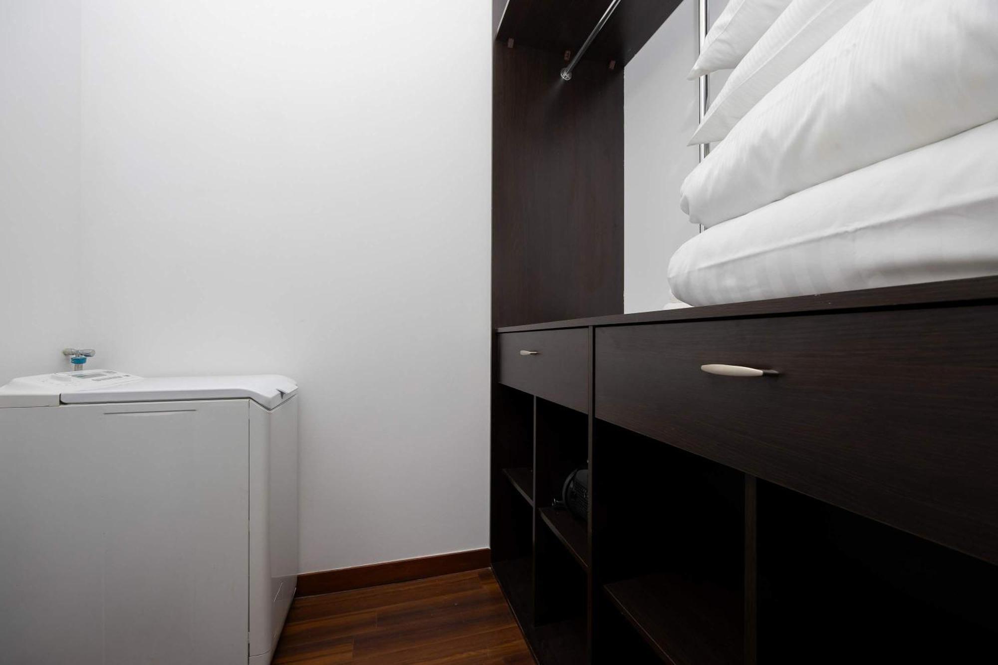 Apartment Mokotow Modern With Desk For Remote Work By Renters Warsaw