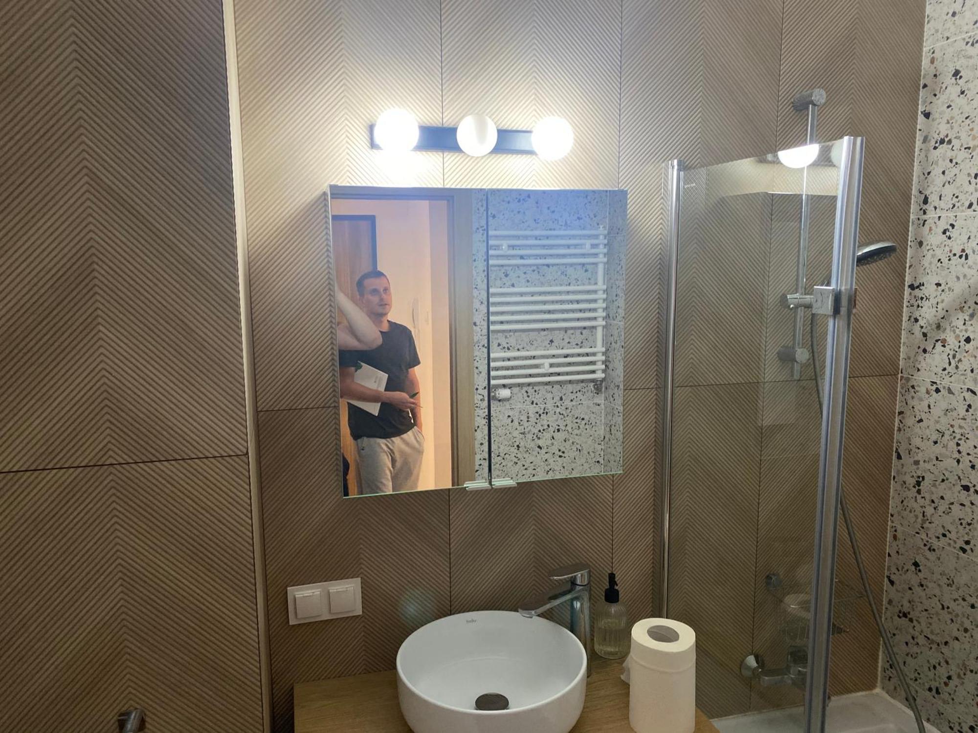 Apartment Workation Centre Airport Boutique Designer Bath, 3-4 Days Offer, Kitchen, Balkony, Aircon Warschau