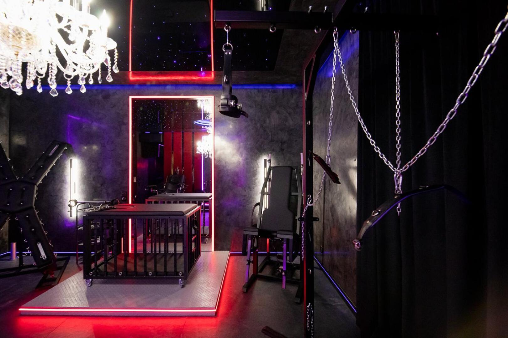 No Limits House - Bdsm Red Desire Apartment Warschau