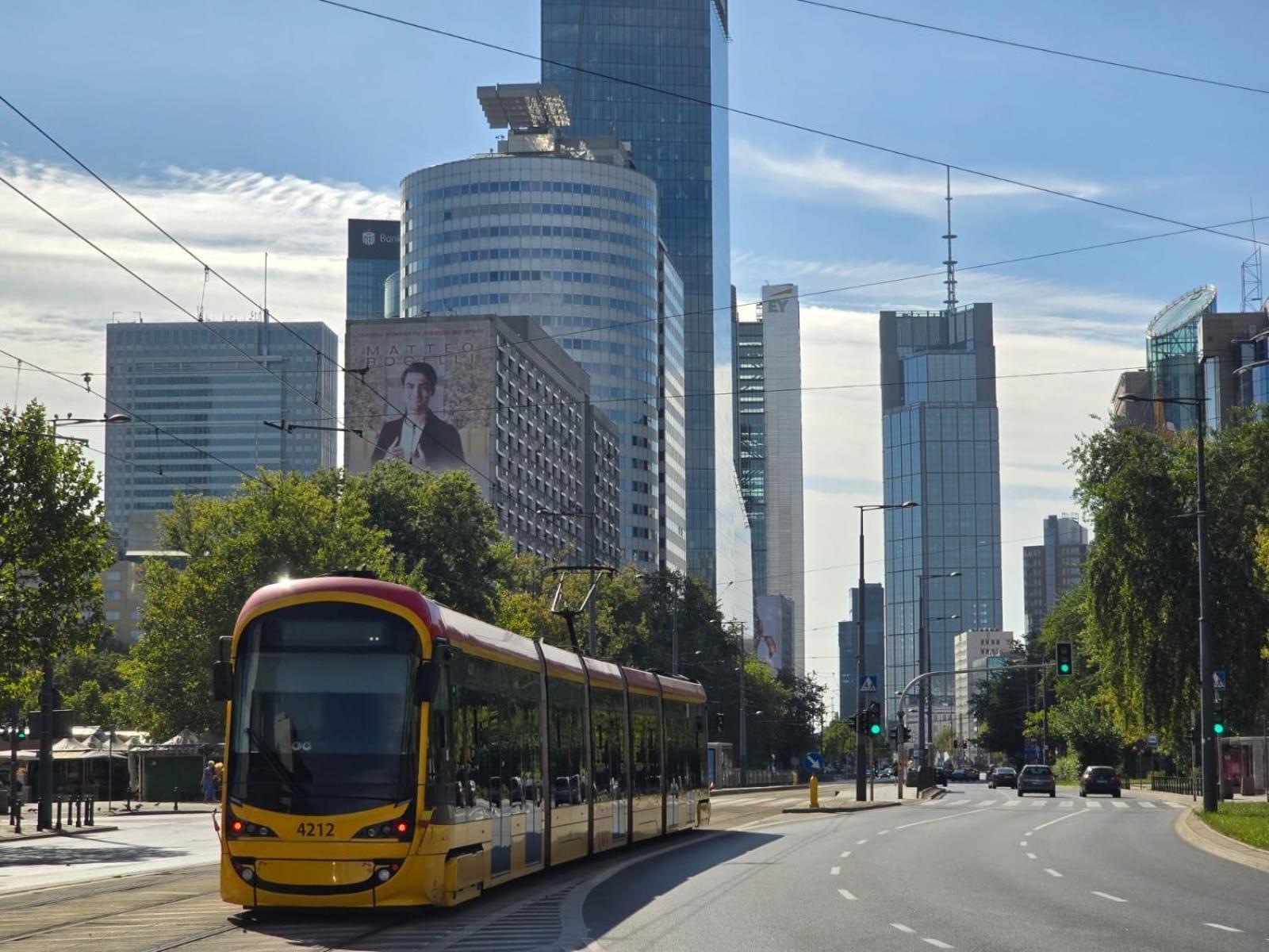 Gold Premium 950 M To Station Parking Warsaw