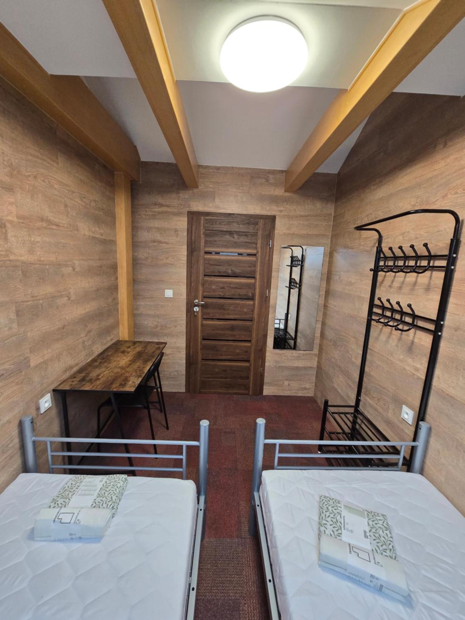 Rooms4rest Skibicka - Private For Tourists - Atr Consulting Sp, Z O,o, Hostel