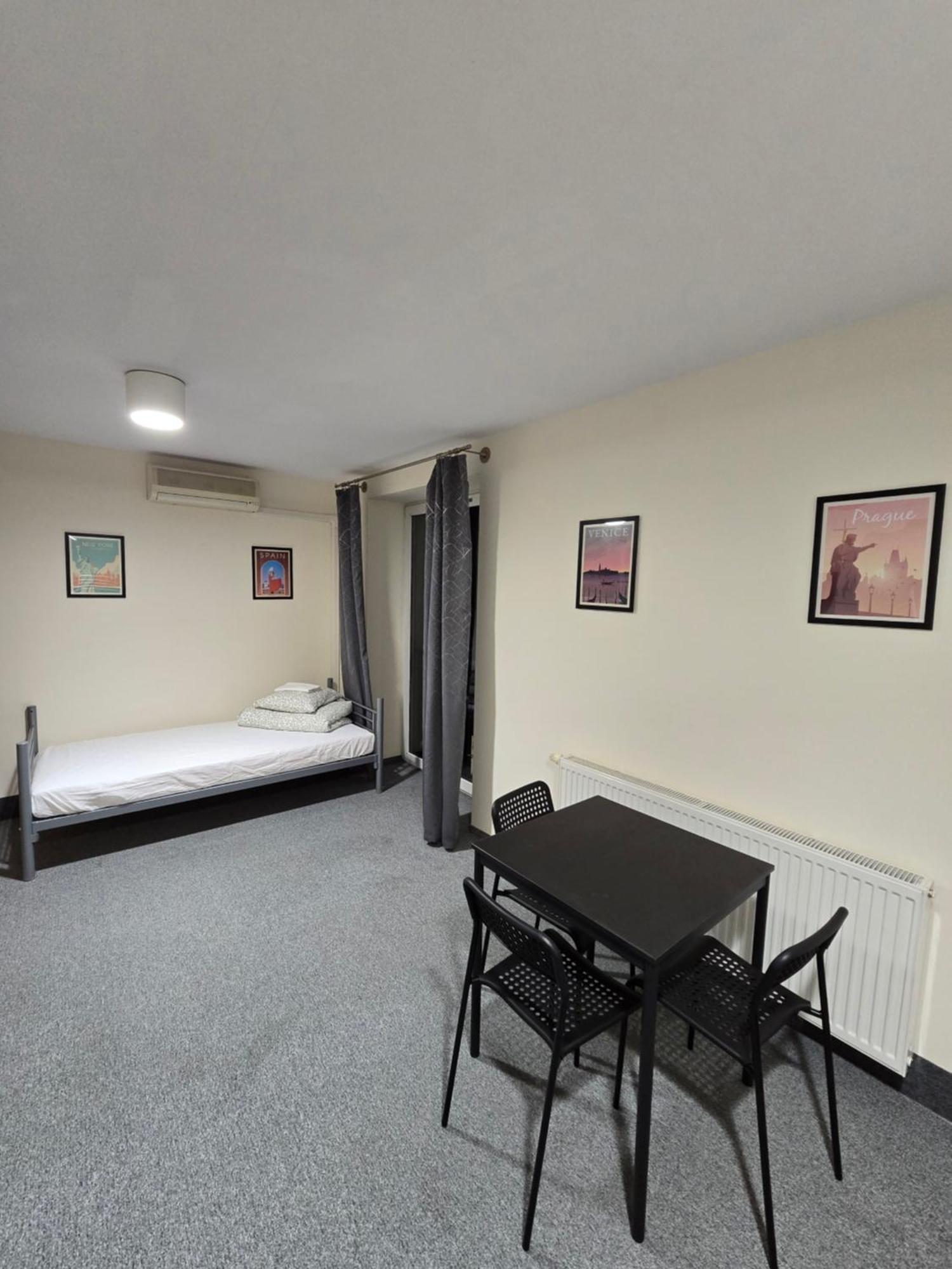 Rooms4rest Skibicka - Private For Tourists - Atr Consulting Sp, Z O,o, Warszawa