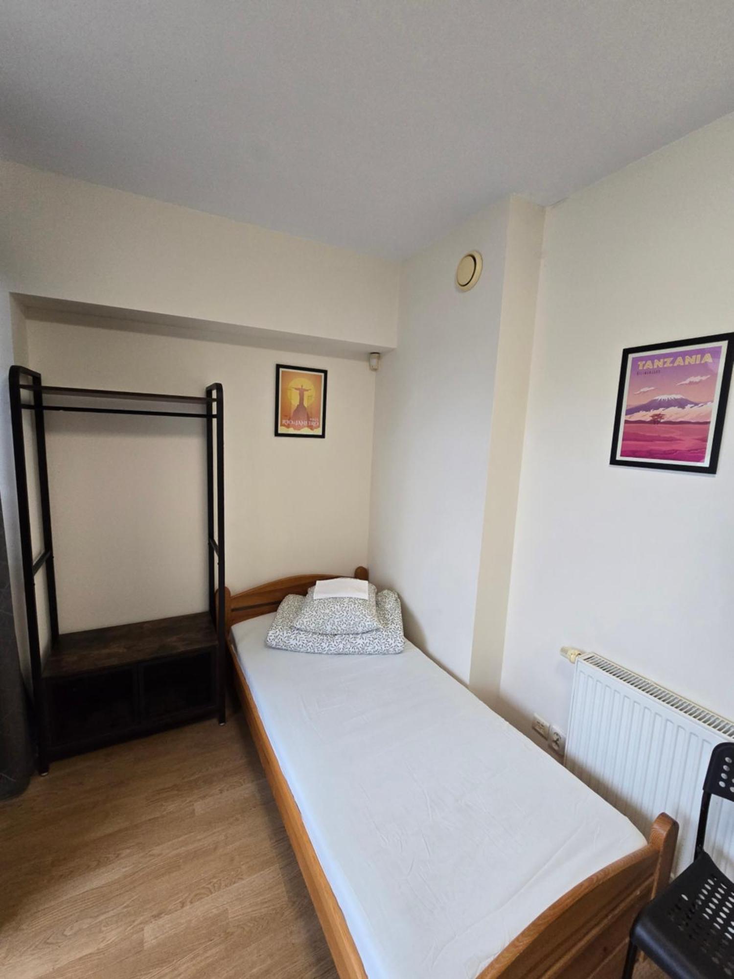 Hostel Rooms4rest Skibicka - Private For Tourists - Atr Consulting Sp, Z O,o, Warszawa