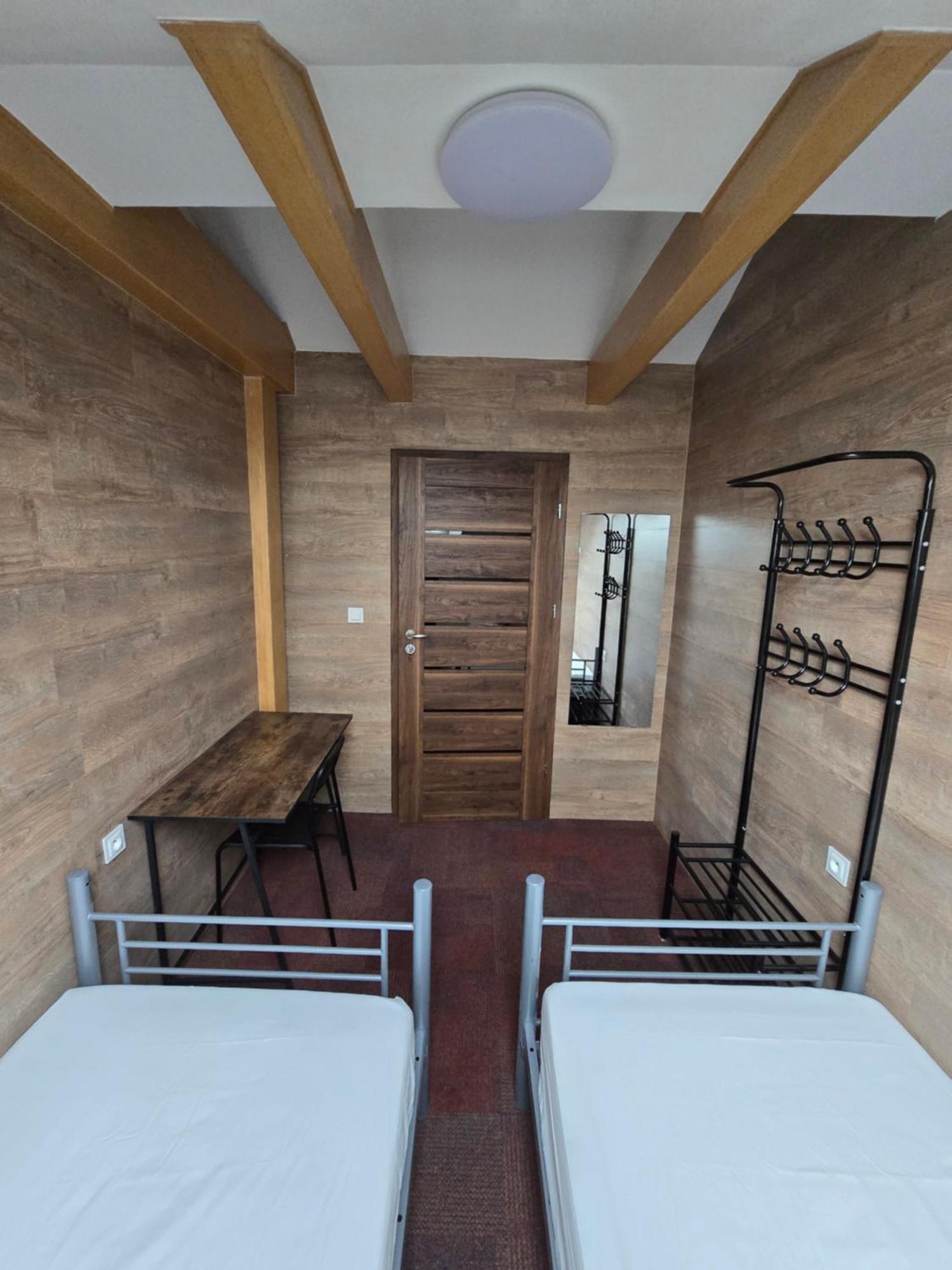 Hostel Rooms4rest Skibicka - Private For Tourists - Atr Consulting Sp, Z O,o, *