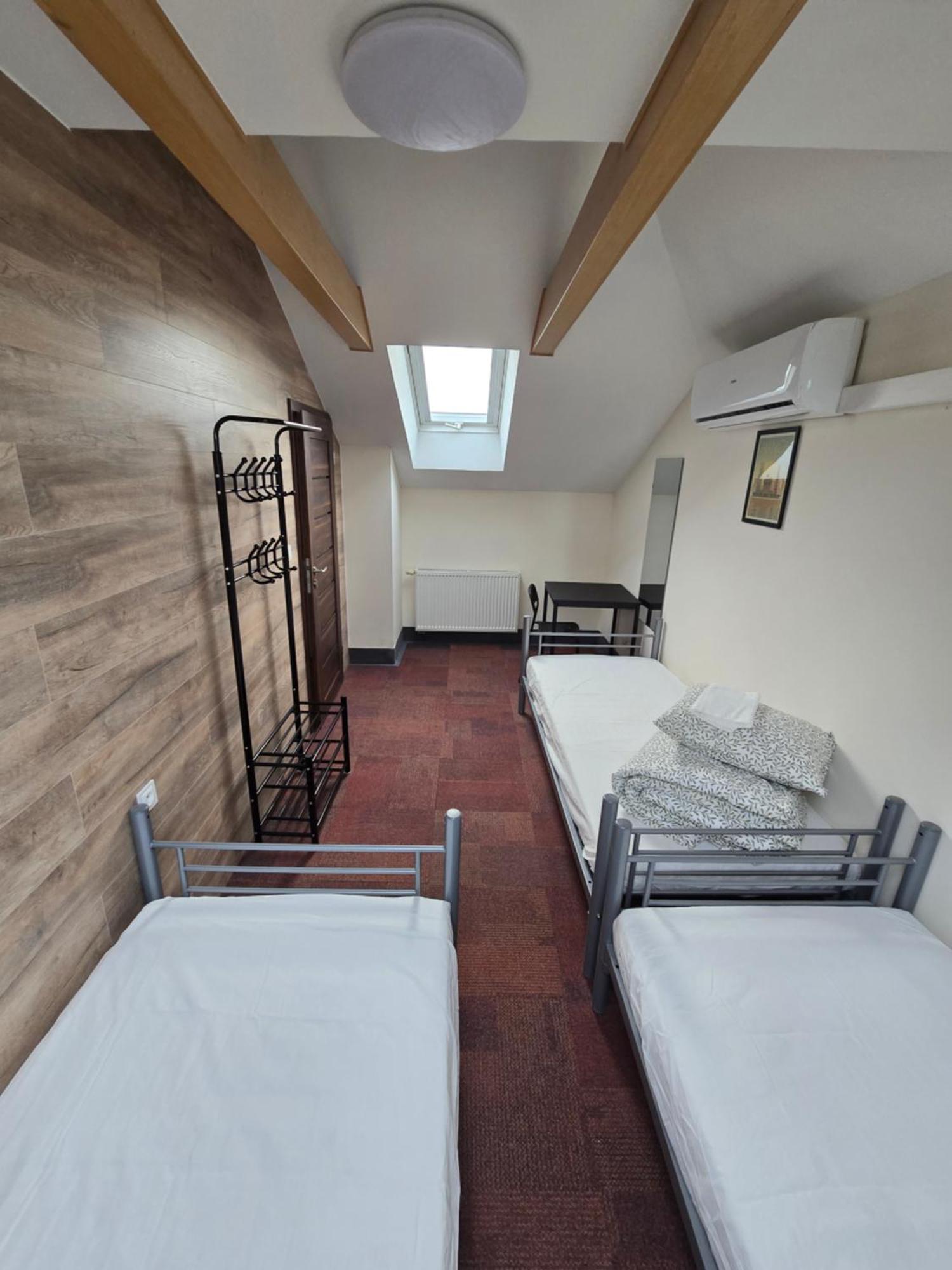 Rooms4rest Skibicka - Private For Tourists - Atr Consulting Sp, Z O,o, * Warszawa