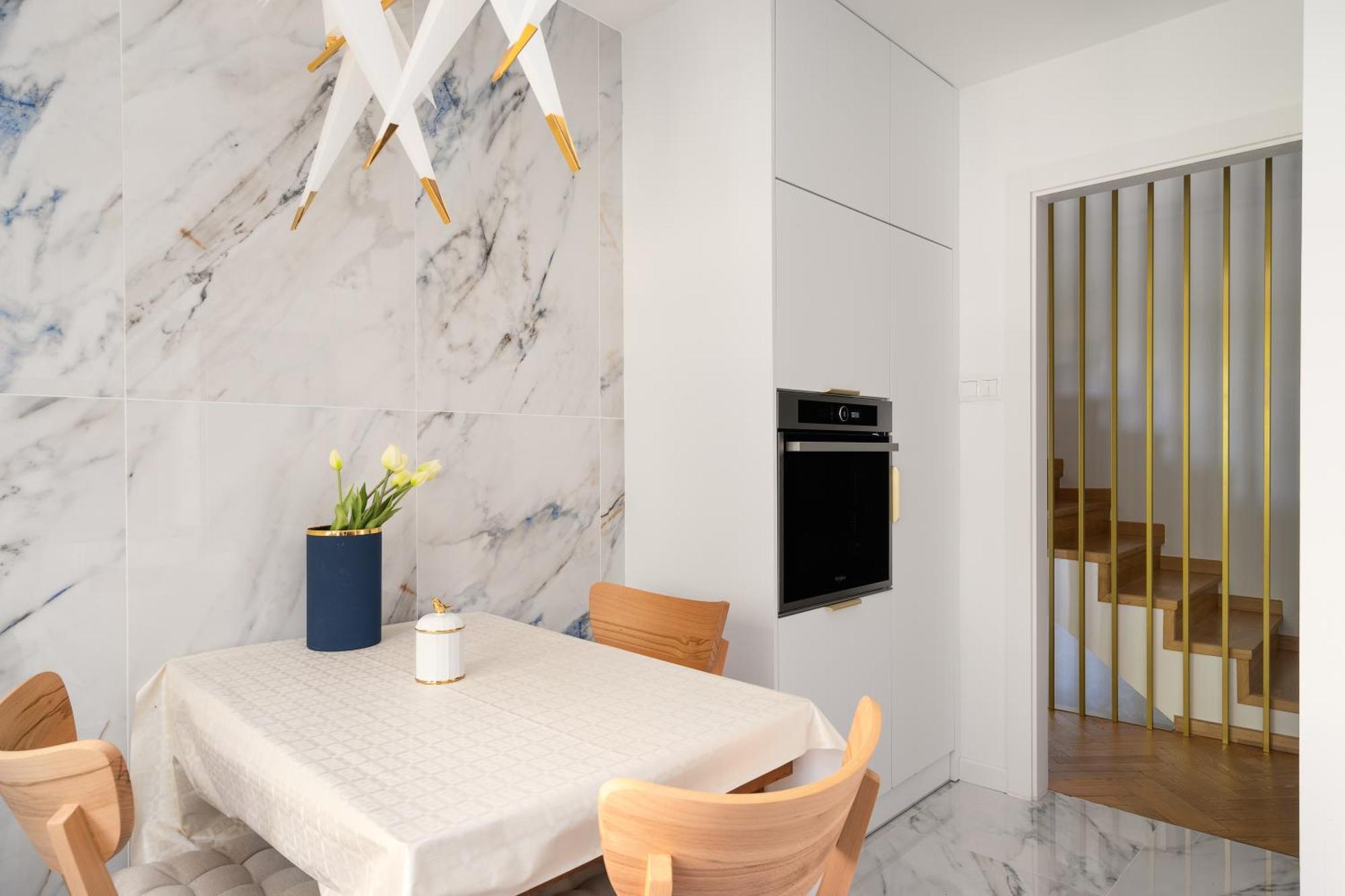 Close- Golden Saska Kepa - Fully Renovated 2025 Warsaw