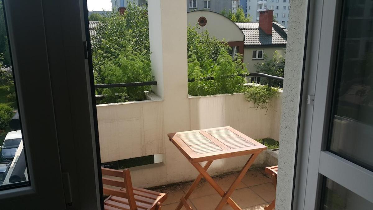Apartment Przy Metrze Sluzew *