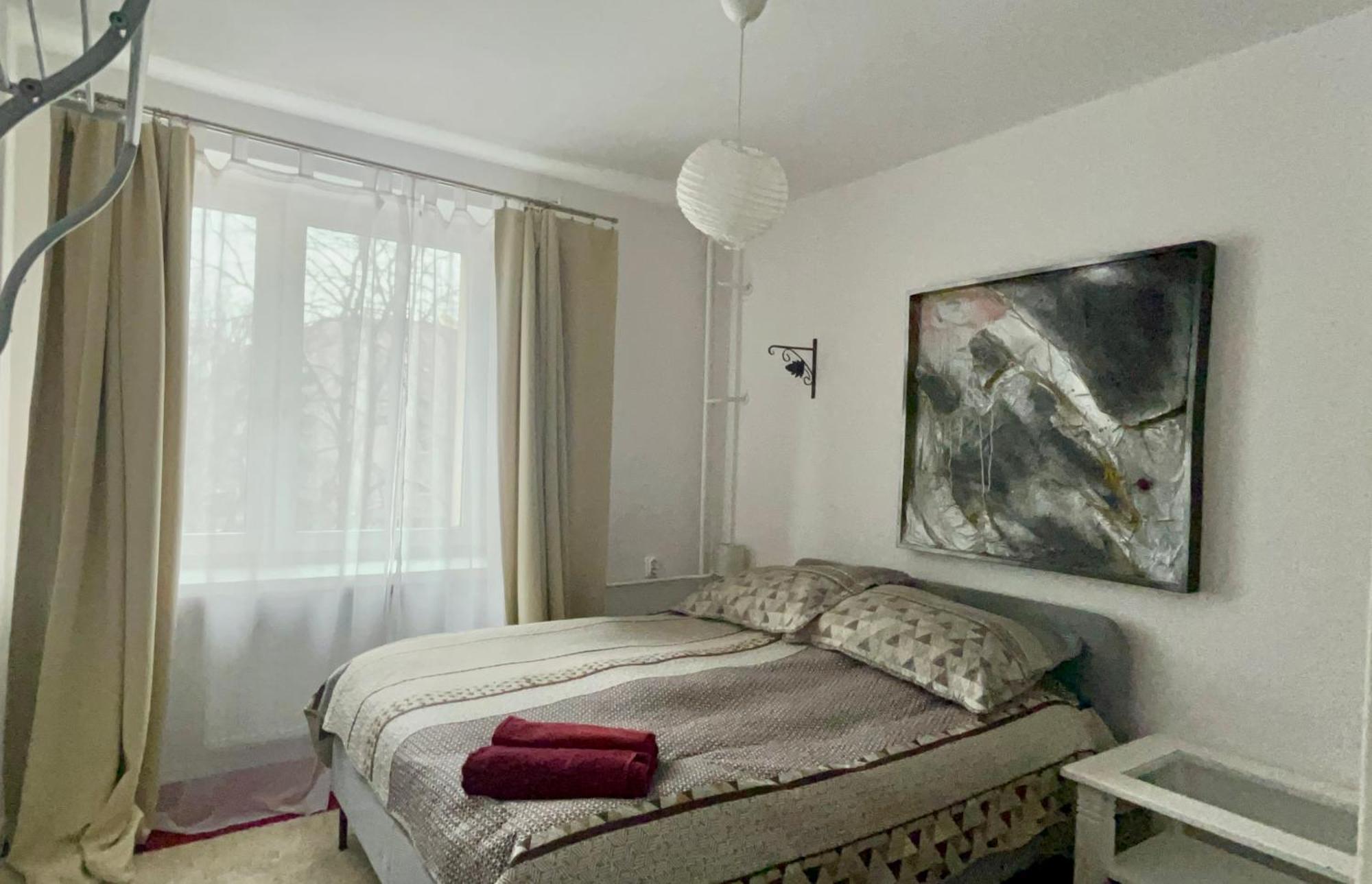 Perfect Location Two Bedrooms With Balkony Apartment